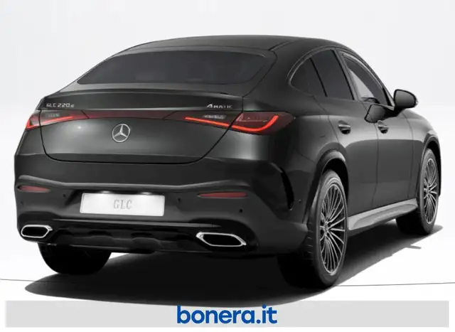Mercedes-Benz GLC view 4