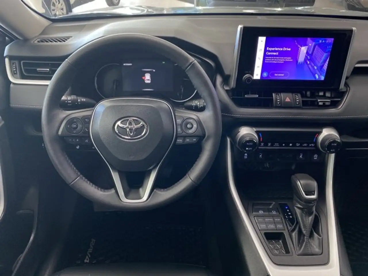 Toyota RAV 4 снимка Toyota RAV 4