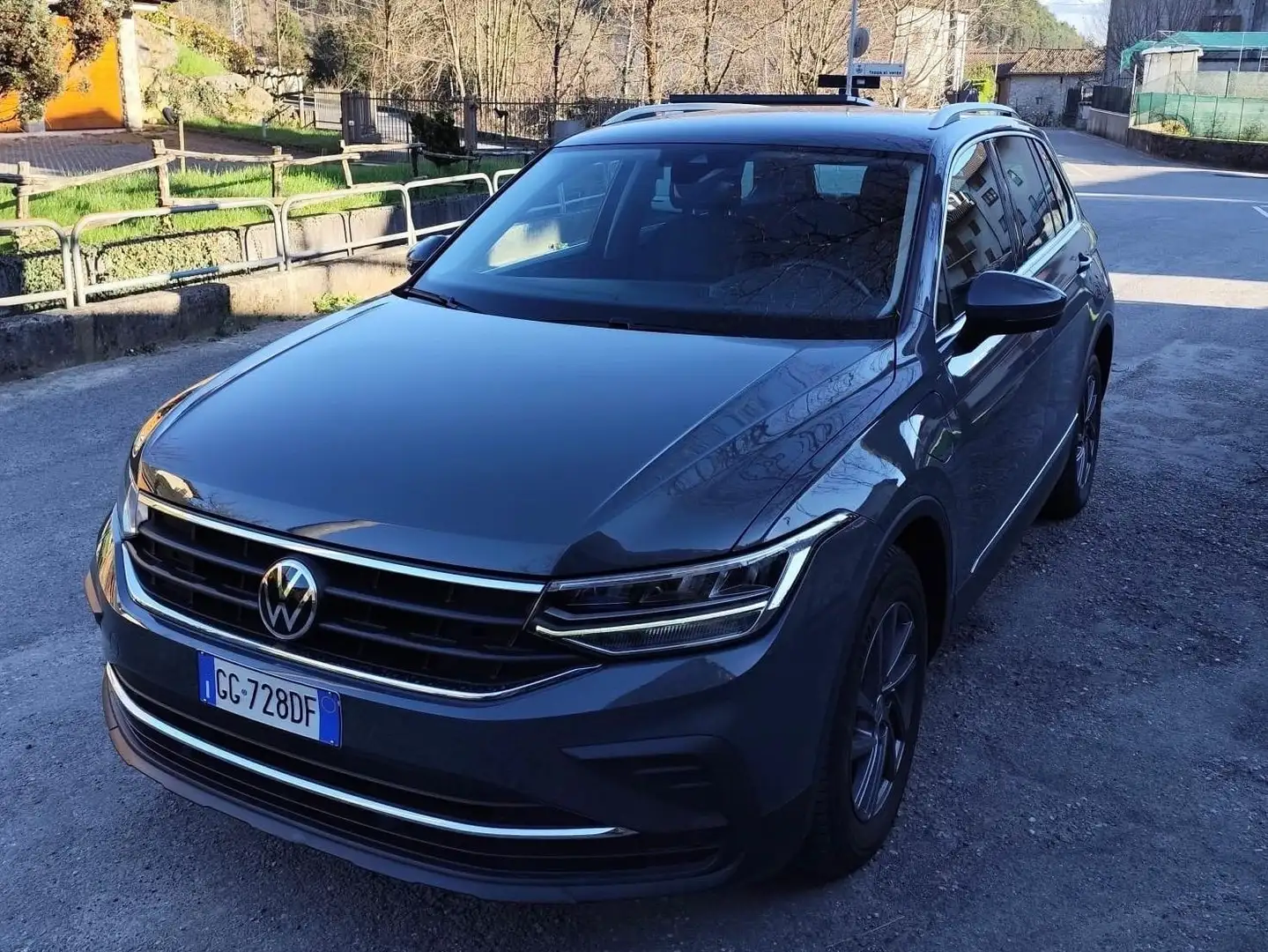 Volkswagen Tiguan plug-in 1.4 eHybrid Life dsg - 1
