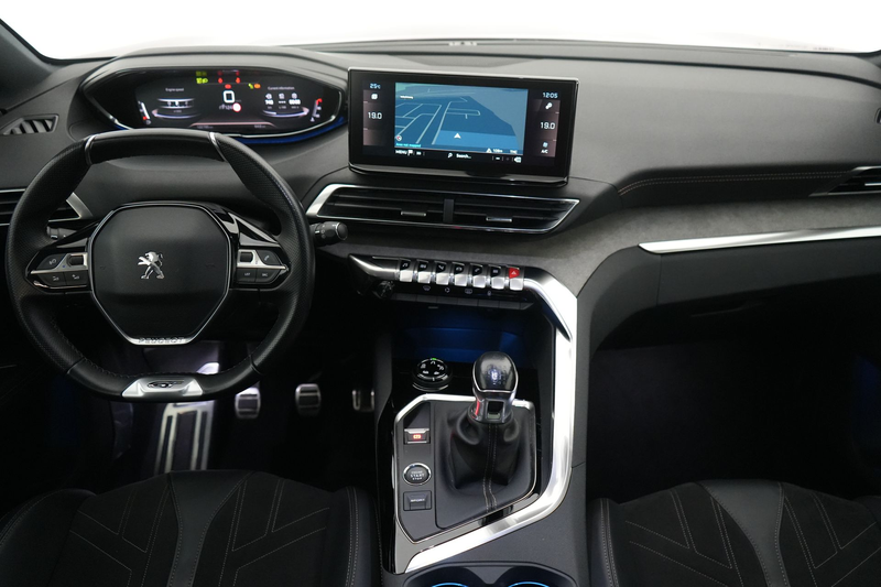 Peugeot 5008 1.5 BlueHDi GT LEDER/ALCANTARA LED GPS PDC CAM Pan — photo 13