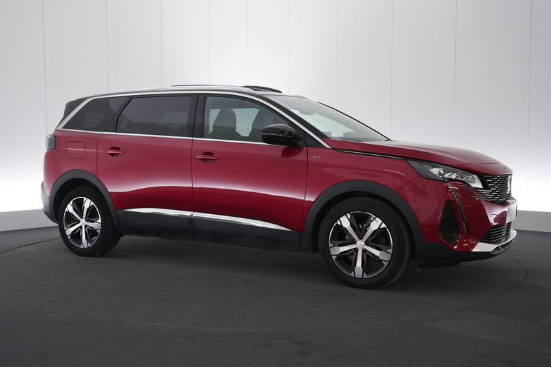 Peugeot 5008 1.5 BlueHDi GT LEDER/ALCANTARA LED GPS PDC CAM Pan — photo 4