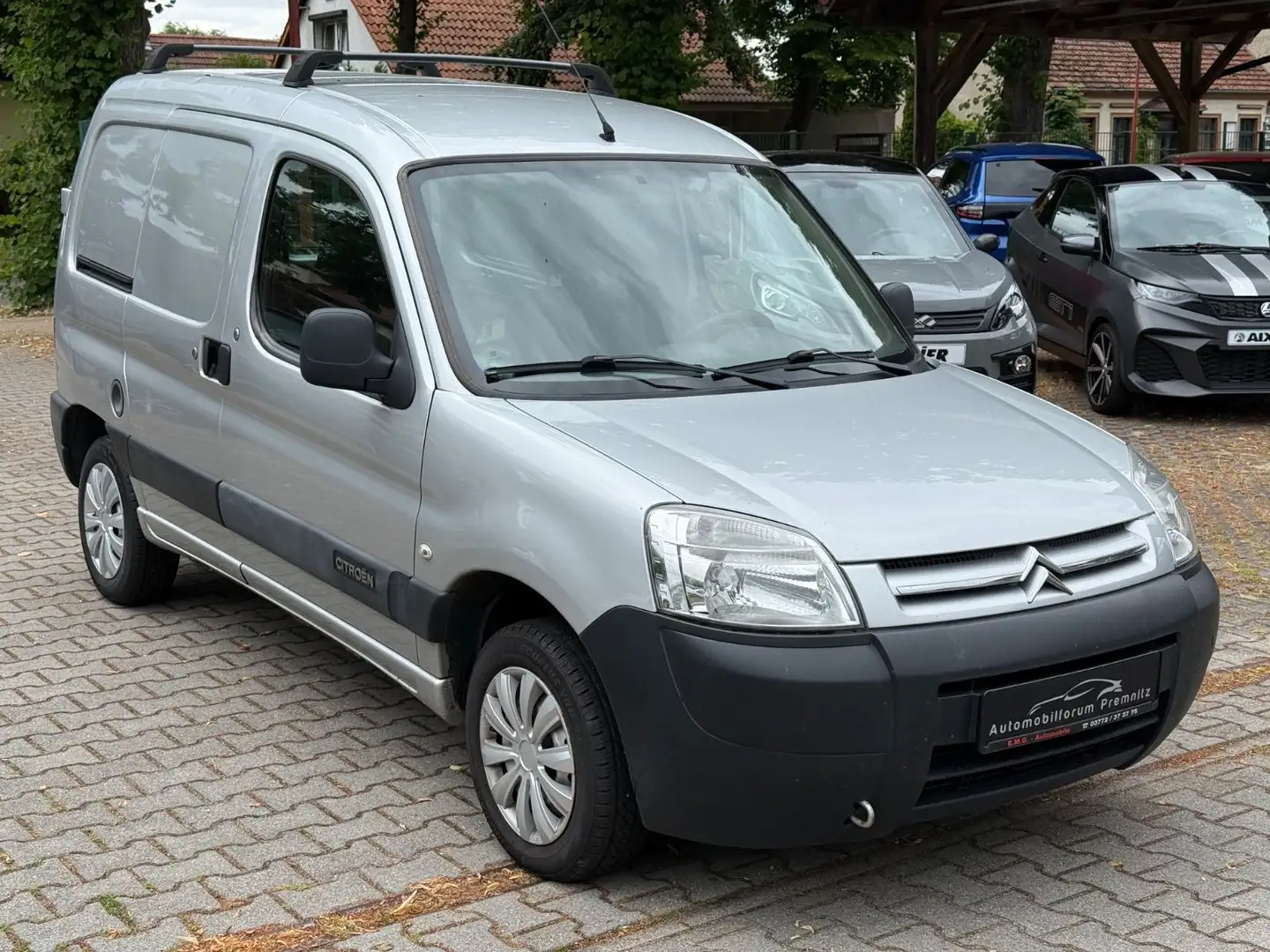 Citroen Berlingo HDi 75 600 First Kasten LKW-Zulassung Grau - 1