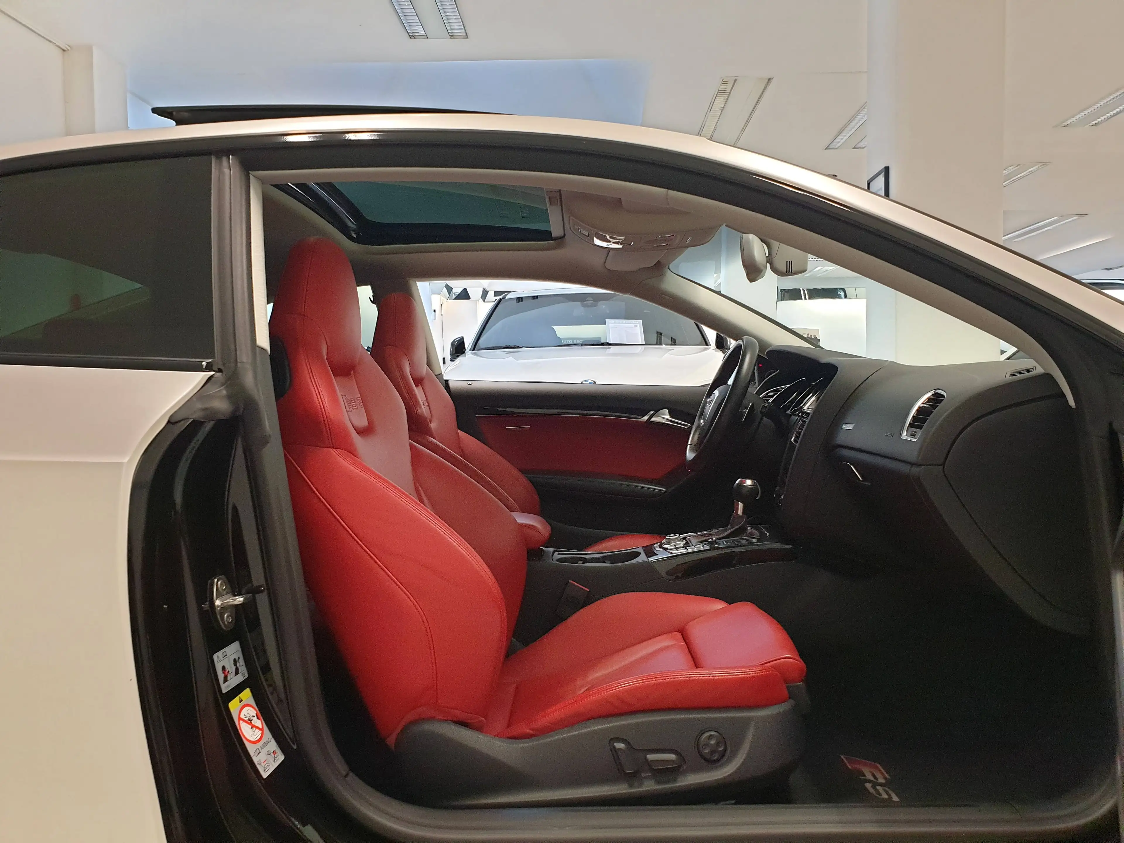 Audi RS5 RS5 4,2 FSI Quattro S Tronic Ex-Fußballer-Auto — photo 10
