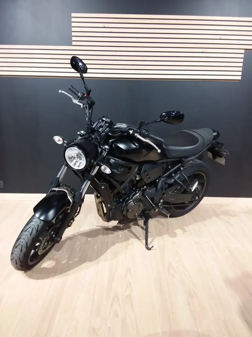 Yamaha XSR 700 Schwarz - 2