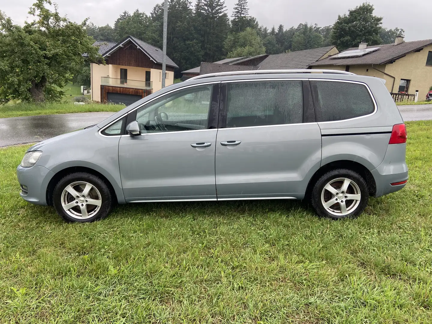 Volkswagen Sharan Sky BMT 2,0 TDI DSG - 2