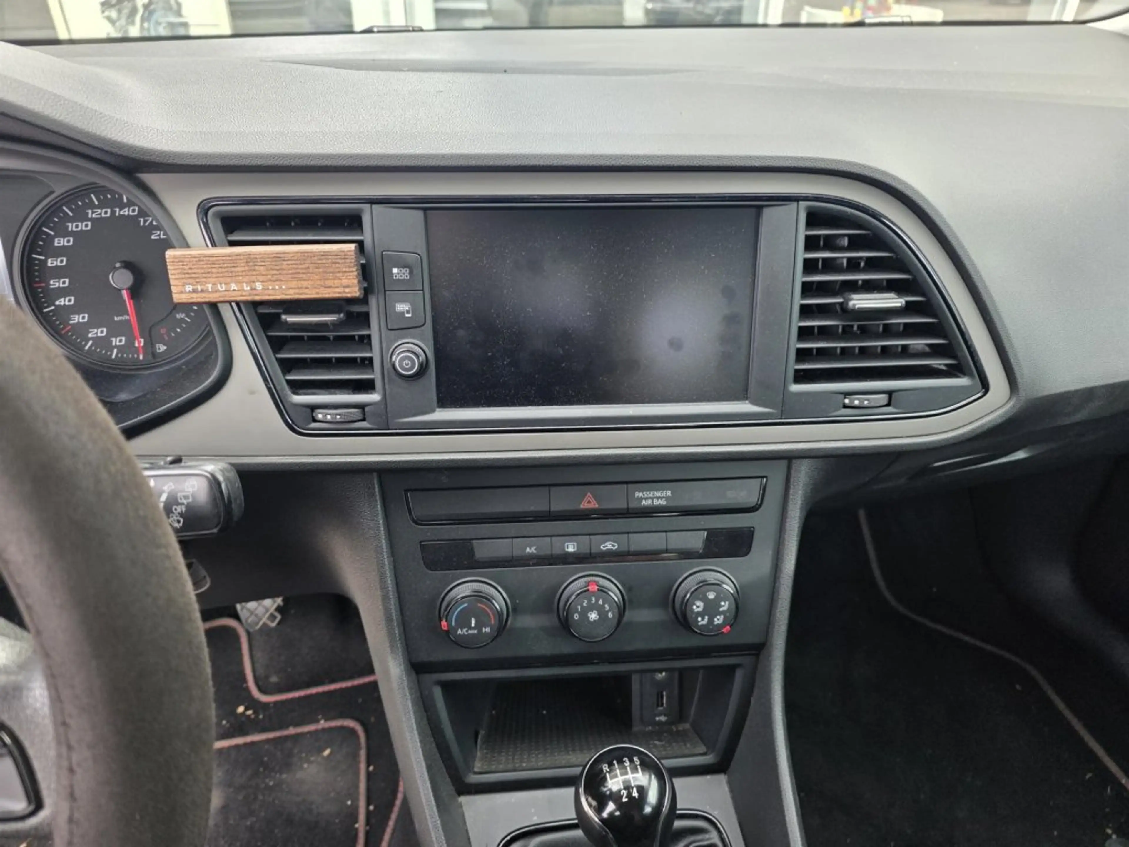 SEAT Leon ST Reference 1,2 TSI — photo 7
