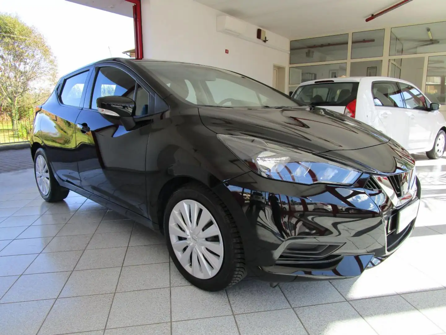 Nissan Micra IG-T 92 5 porte Acenta Nero - 2