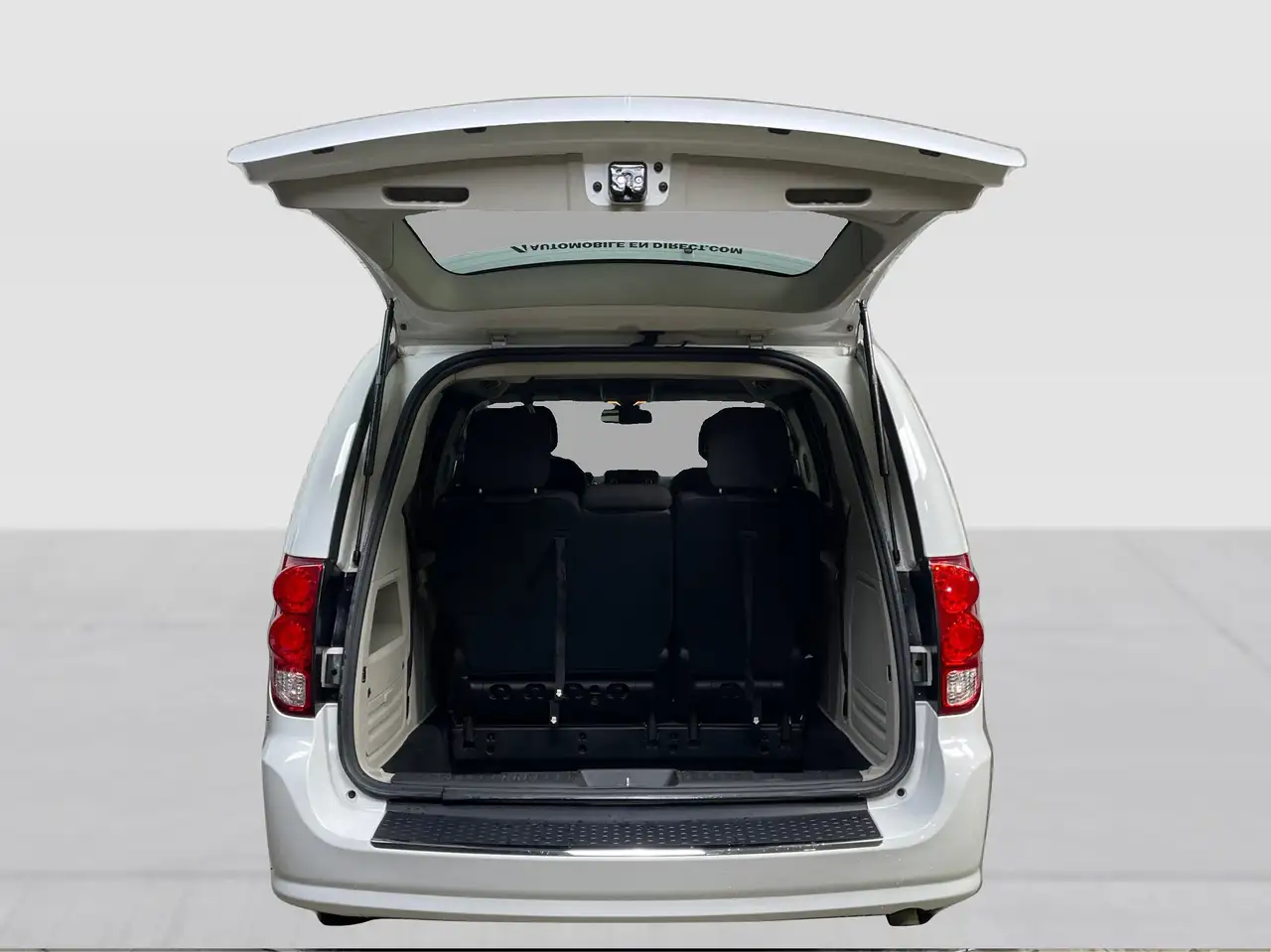Dodge Grand Caravan снимка Dodge Grand Caravan