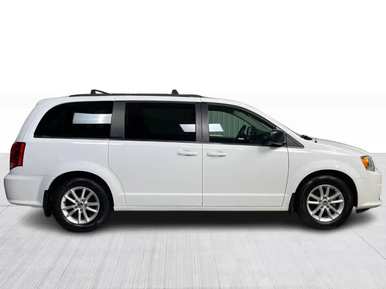 Dodge Grand Caravan снимка Dodge Grand Caravan