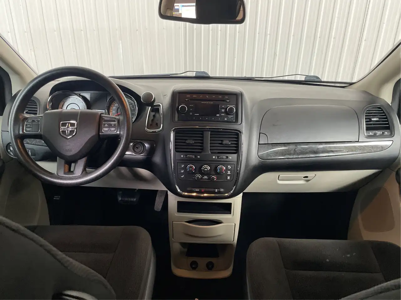 Dodge Grand Caravan снимка Dodge Grand Caravan