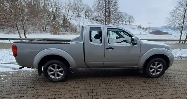 Nissan Navara Navara dCi King Cab DPF SE