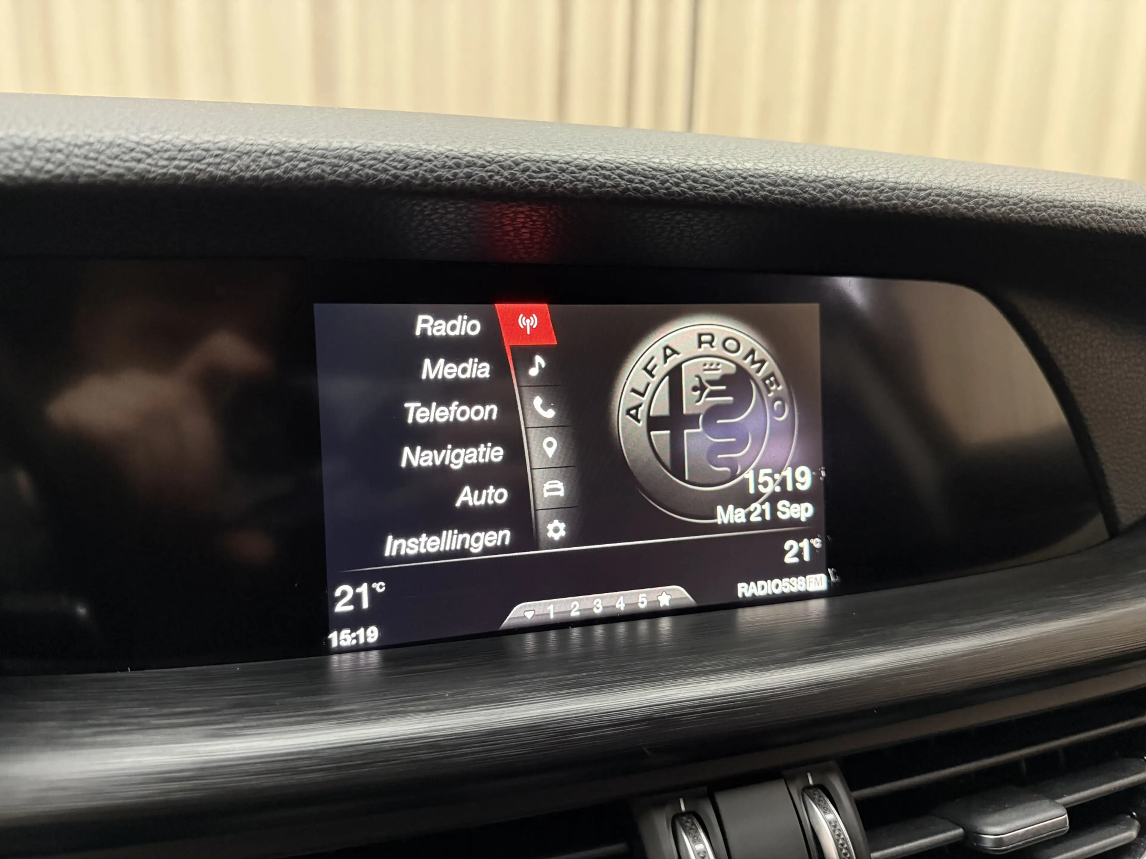 Alfa Romeo Stelvio 2.0 T AWD Super 287 PK / BLACK EDITION / ABC-Kleps — photo 38