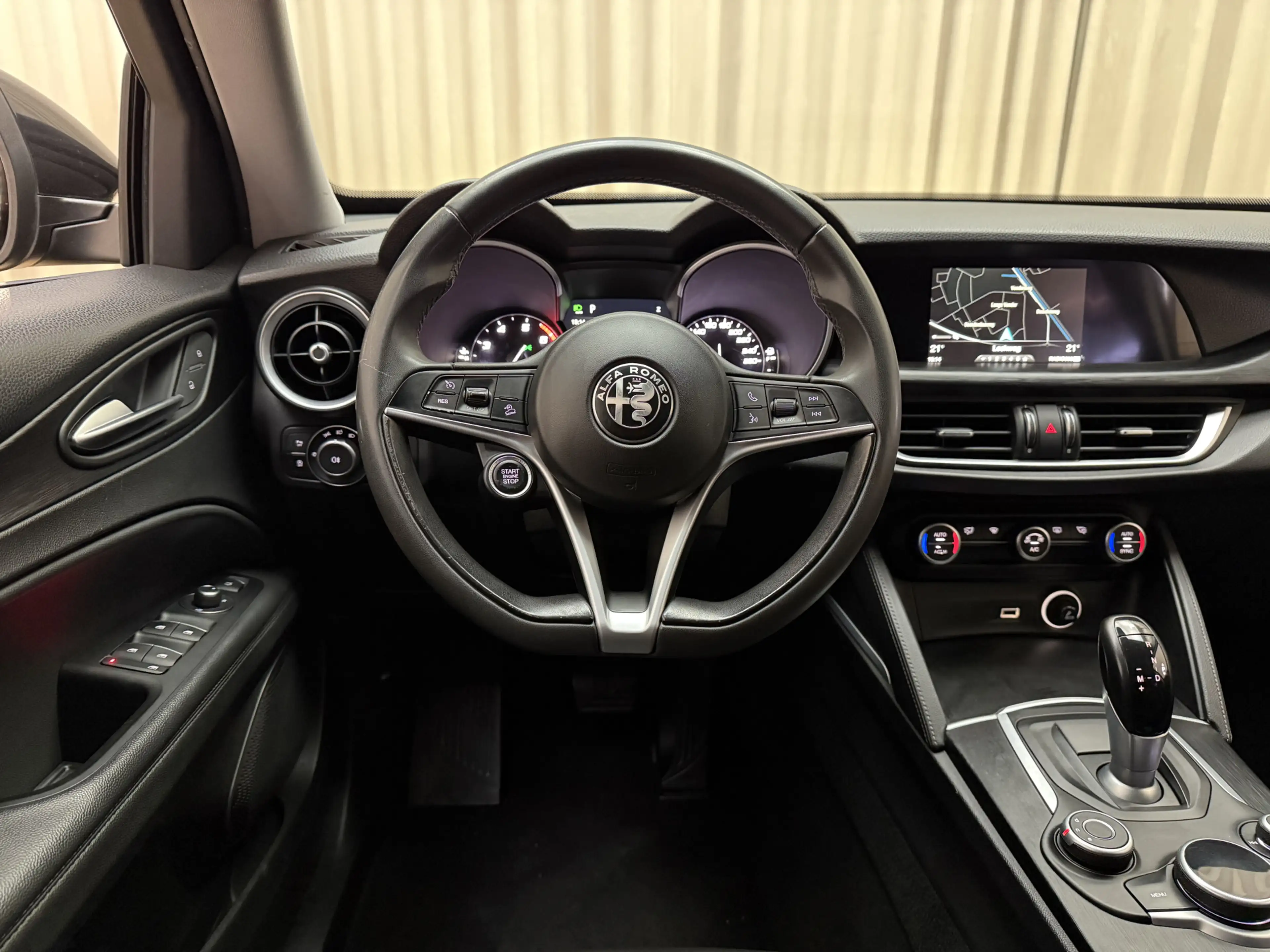 Alfa Romeo Stelvio 2.0 T AWD Super 287 PK / BLACK EDITION / ABC-Kleps — photo 9