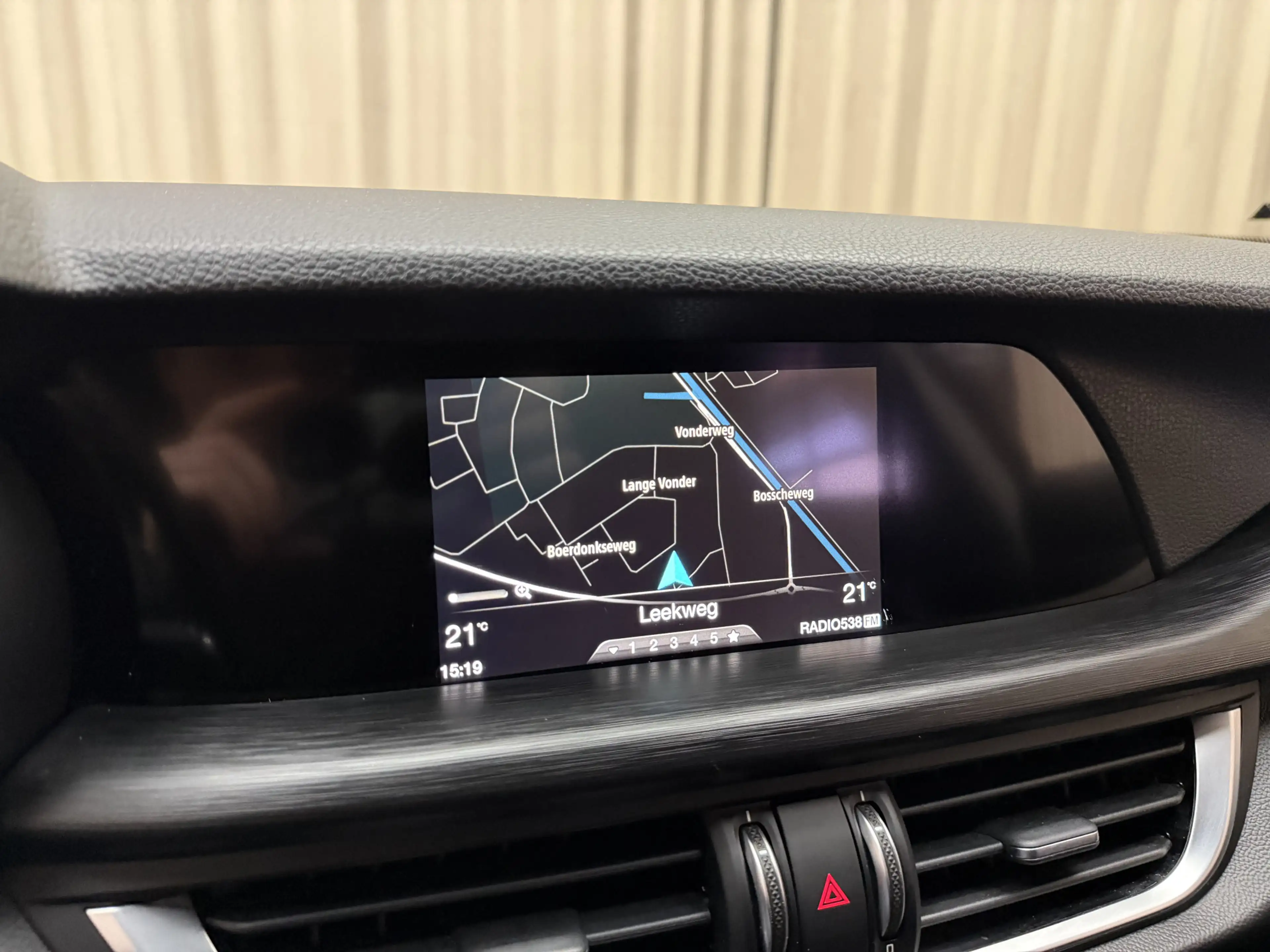 Alfa Romeo Stelvio 2.0 T AWD Super 287 PK / BLACK EDITION / ABC-Kleps — photo 11