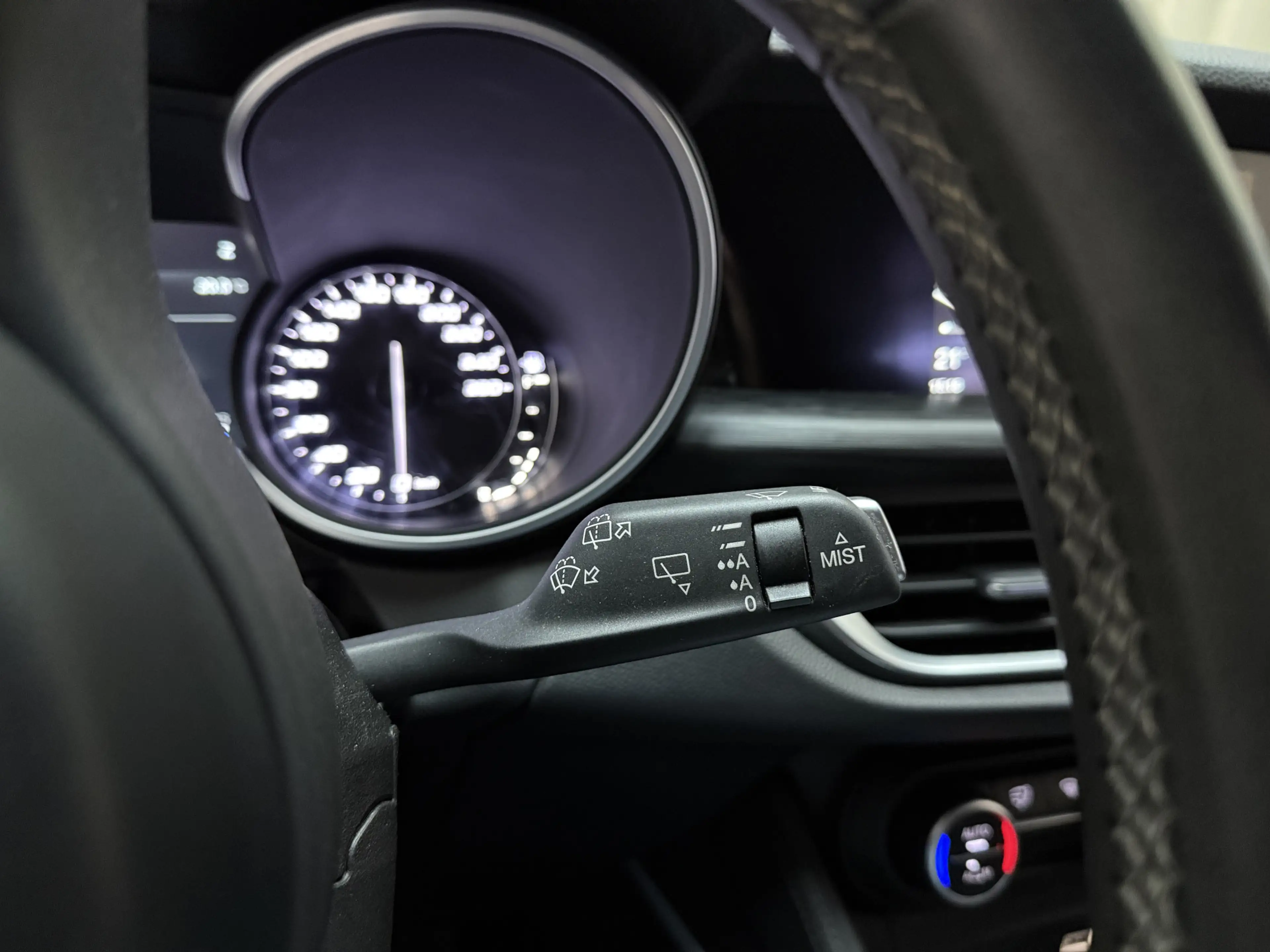 Alfa Romeo Stelvio 2.0 T AWD Super 287 PK / BLACK EDITION / ABC-Kleps — photo 36