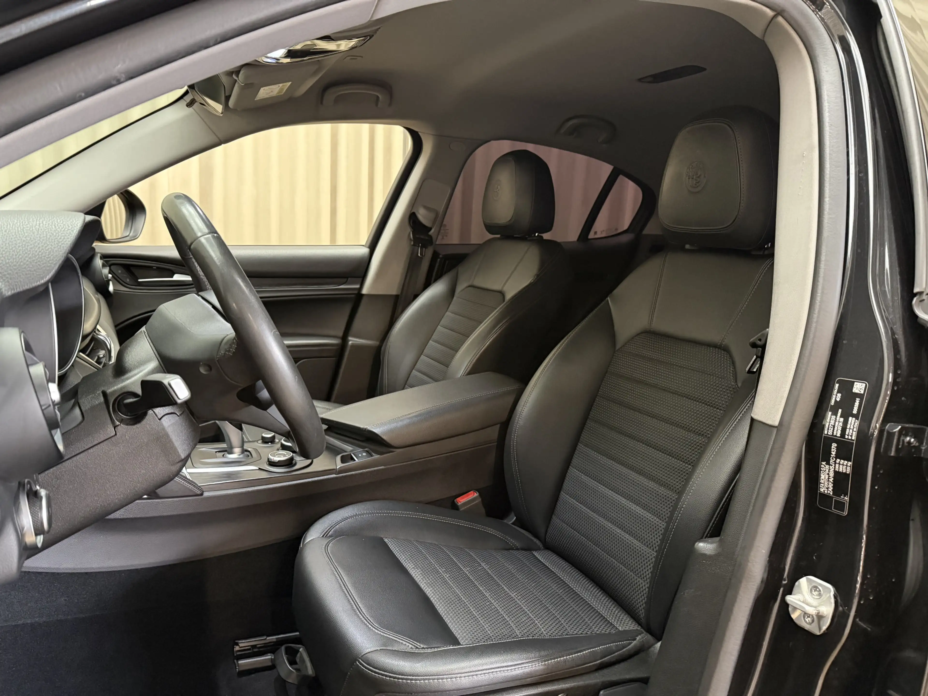 Alfa Romeo Stelvio 2.0 T AWD Super 287 PK / BLACK EDITION / ABC-Kleps — photo 16