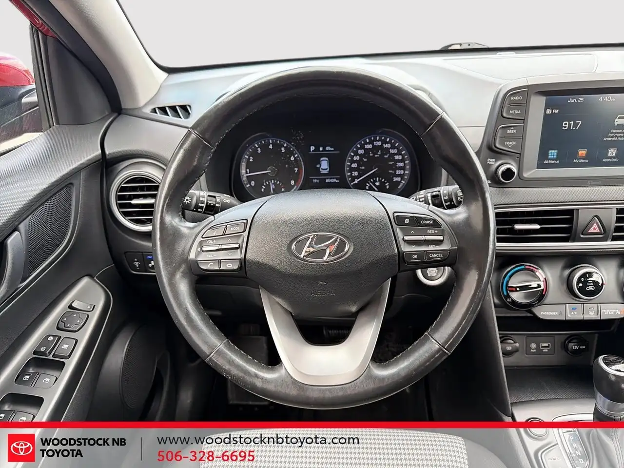Hyundai KONA photo Hyundai KONA