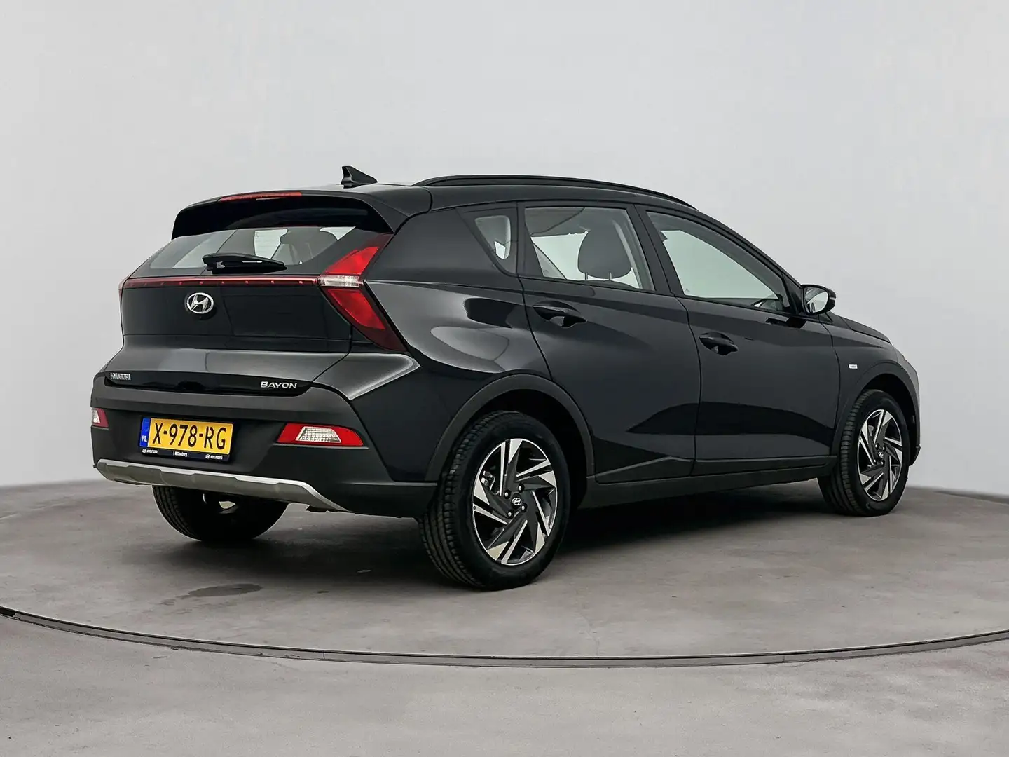 Hyundai BAYON 1.0 T-GDI COMFORT SMART | OUTLETDEAL!!! | NAVI | C Zwart - 2