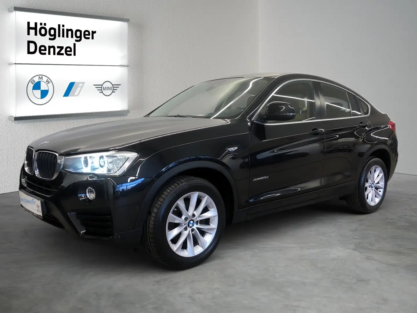 BMW X4 xDrive20d Schwarz - 2