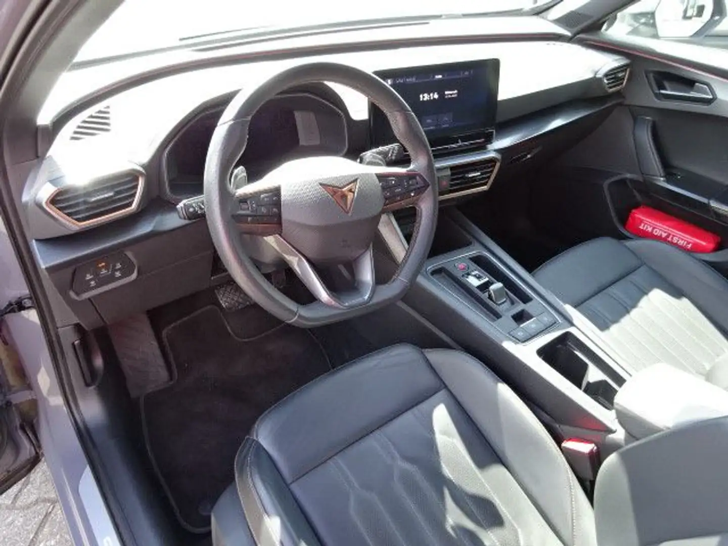 CUPRA Formentor 1.4 e-HYBRID 150KW*LED*SHZ*LEDER*VTC*R Gris - 2