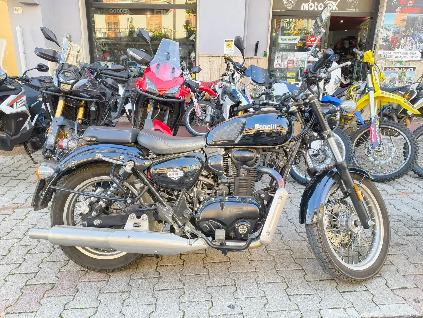 Benelli Imperiale 400 Negru - 1