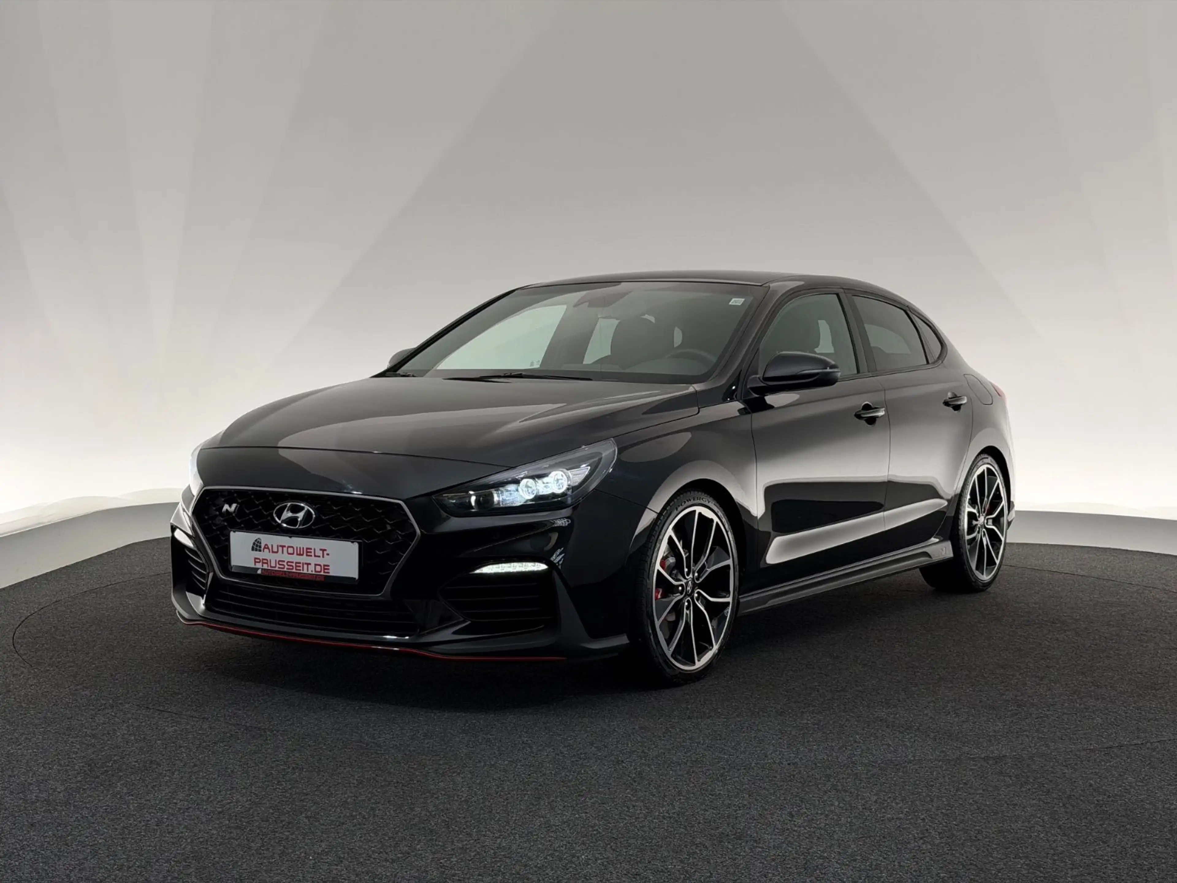 Hyundai i30 N Fastback*N PERFORMANCE*LED-R.KAM-APP-LHZ — photo 3