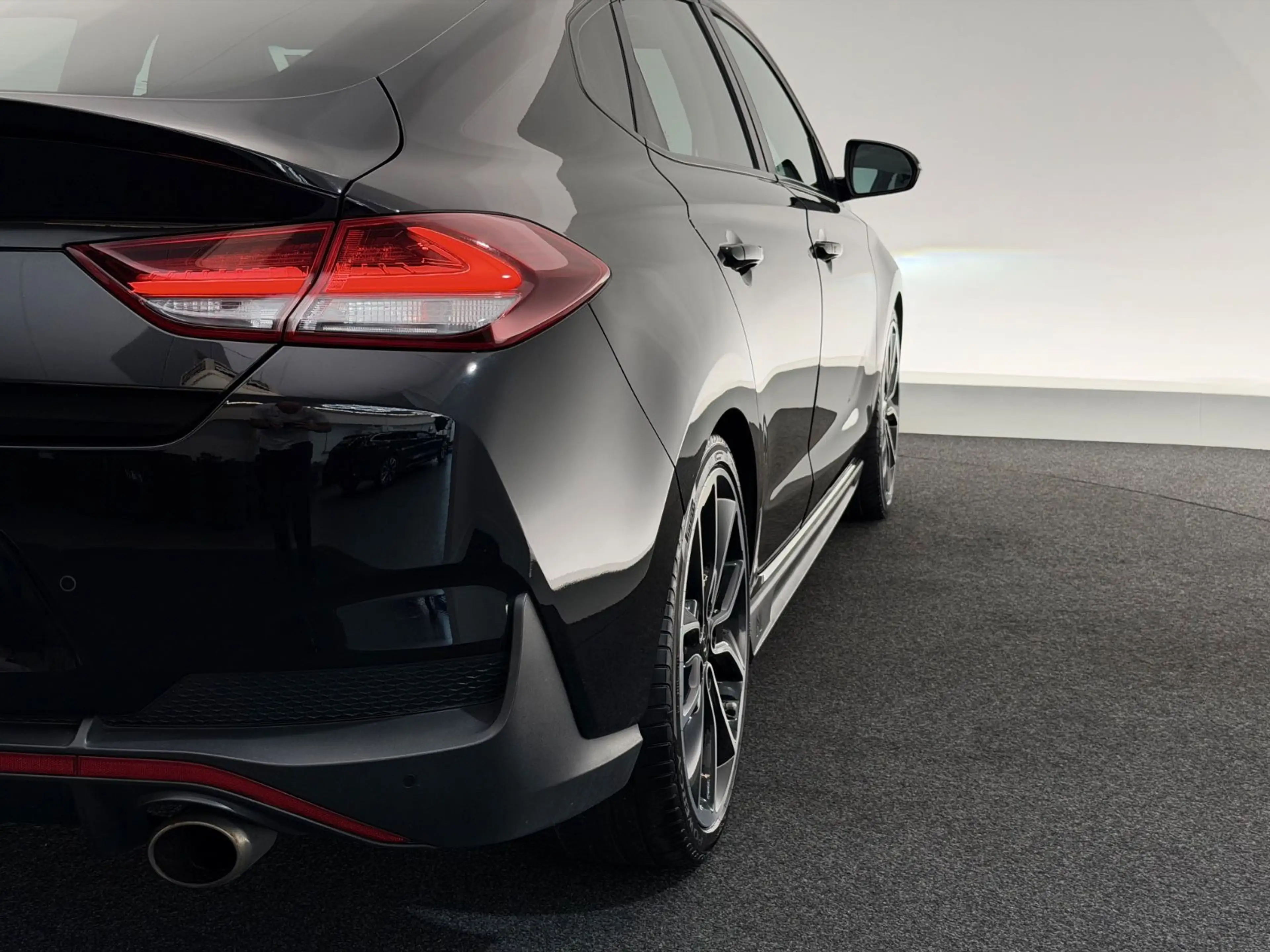 Hyundai i30 N Fastback*N PERFORMANCE*LED-R.KAM-APP-LHZ — photo 13