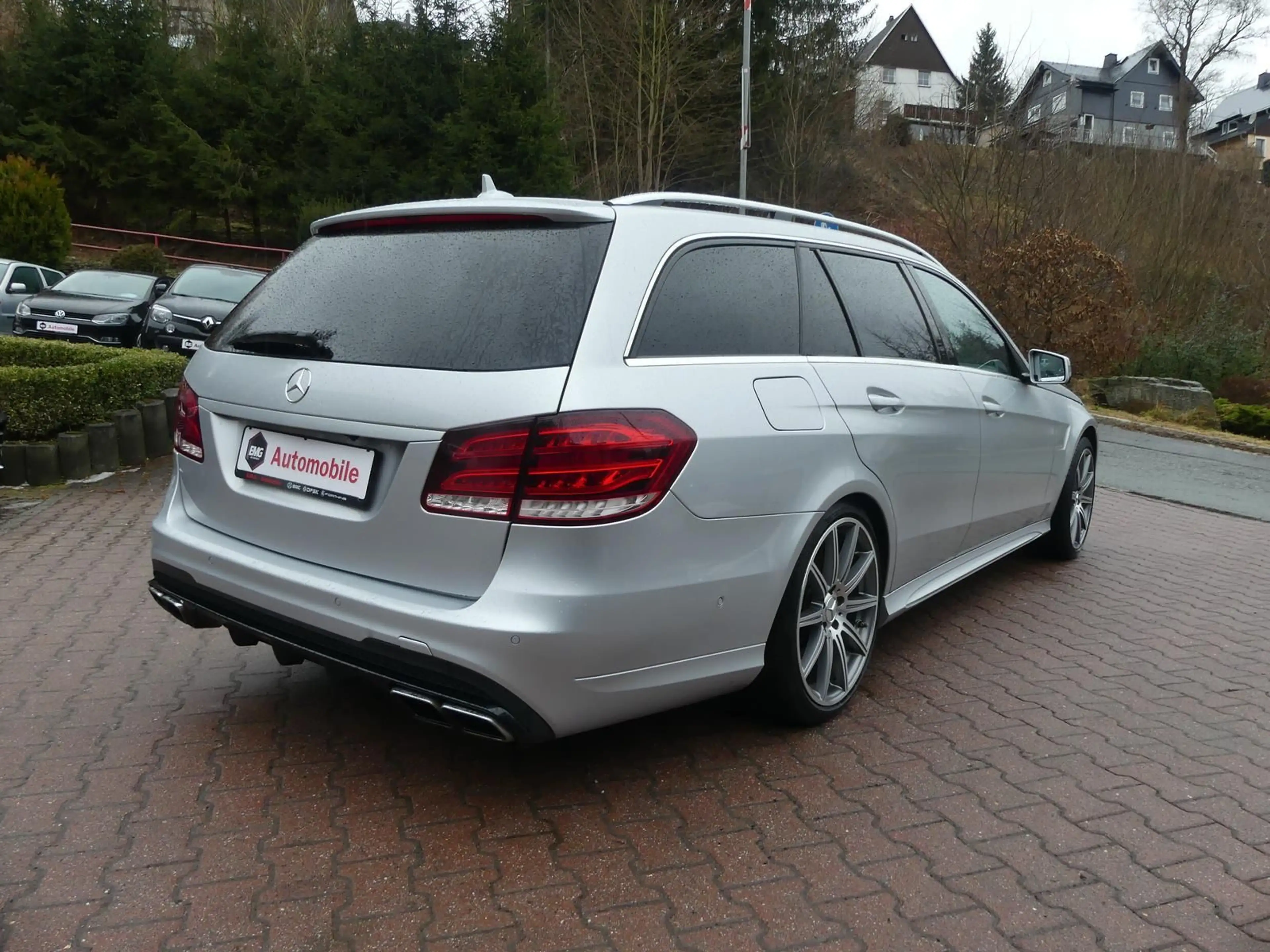 Mercedes-Benz E 63 AMG E63 AMG*5.5*V8*Bi-Turbo*LED*360*SHZ*Pano*BT*Navi — photo 5