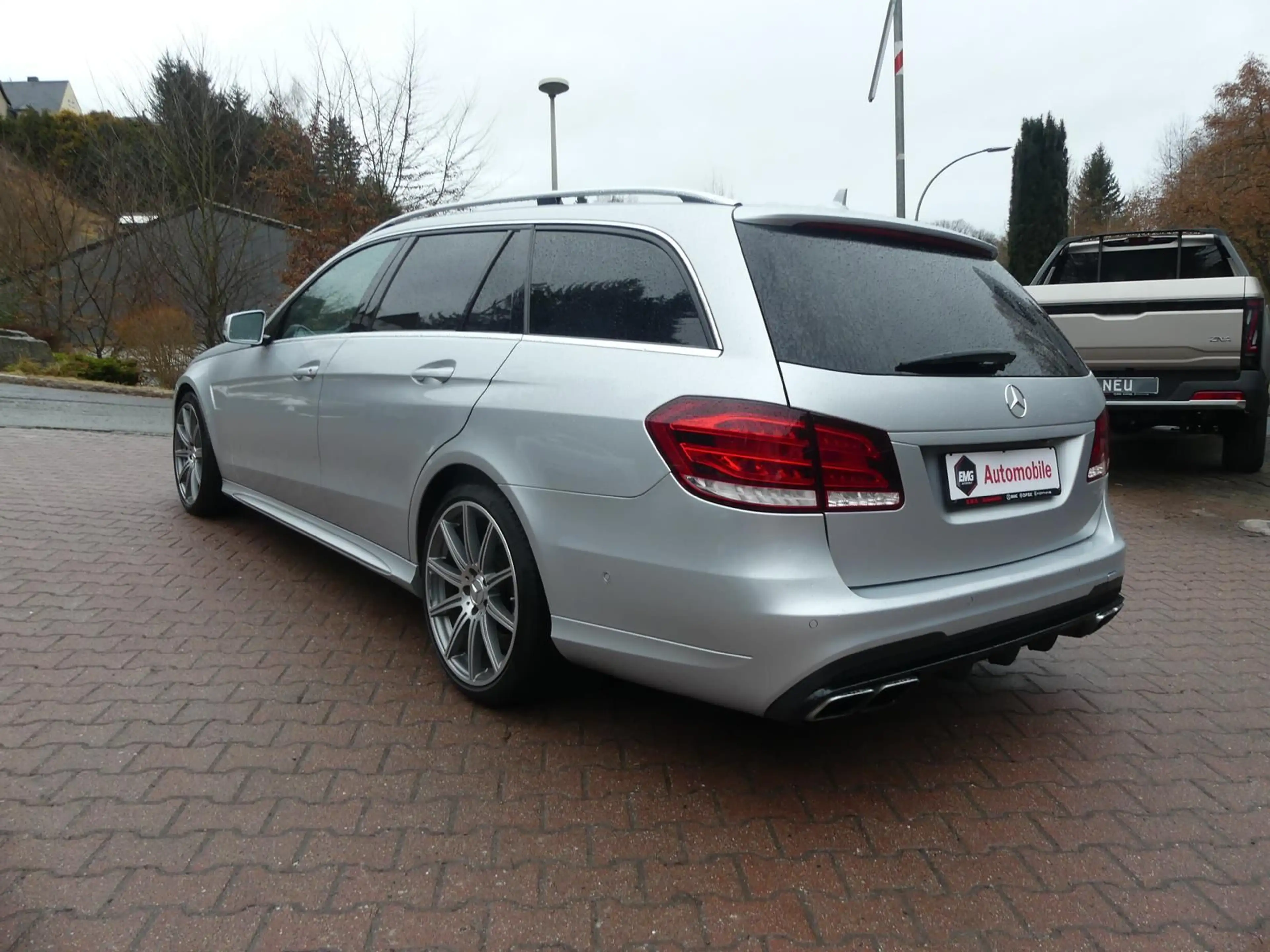 Mercedes-Benz E 63 AMG E63 AMG*5.5*V8*Bi-Turbo*LED*360*SHZ*Pano*BT*Navi — photo 7