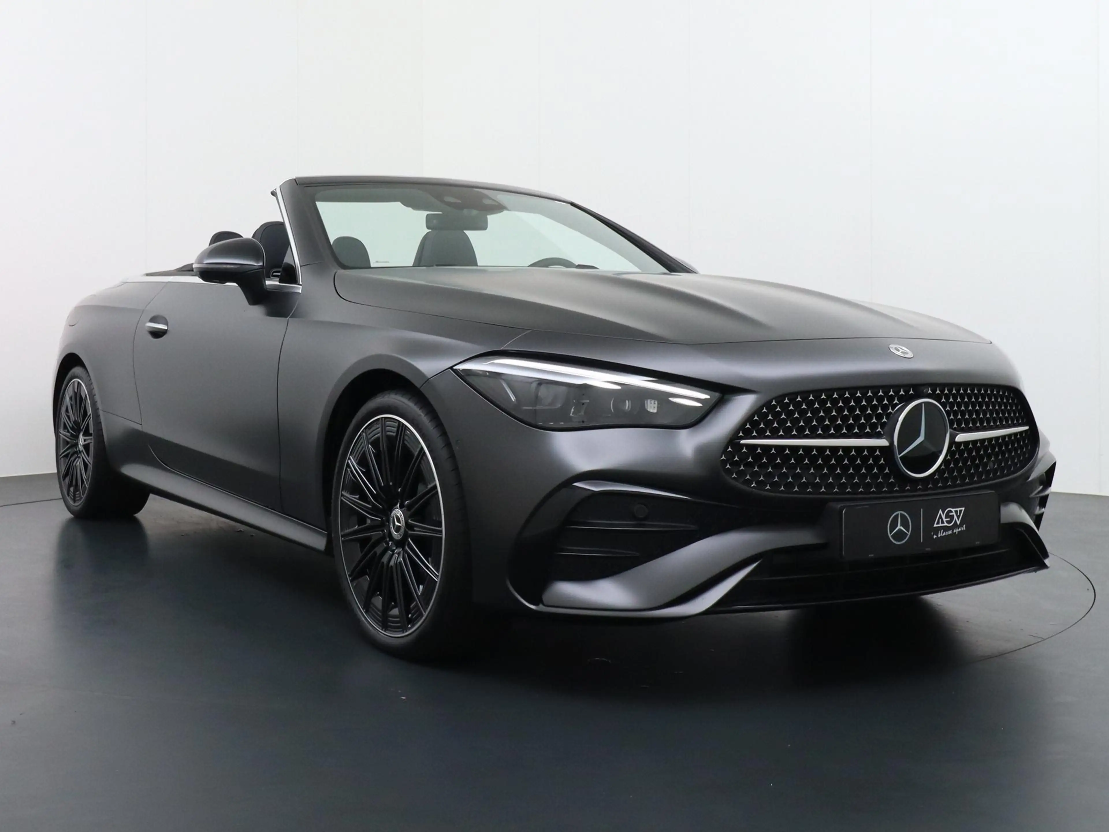 Mercedes-Benz CLE 450 Cabriolet 4MATIC AMG Line | Airscarf | Multicontou — photo 7