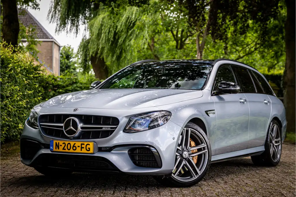 Mercedes-Benz E 63 AMG 2018 из Европы — купить под ключ
