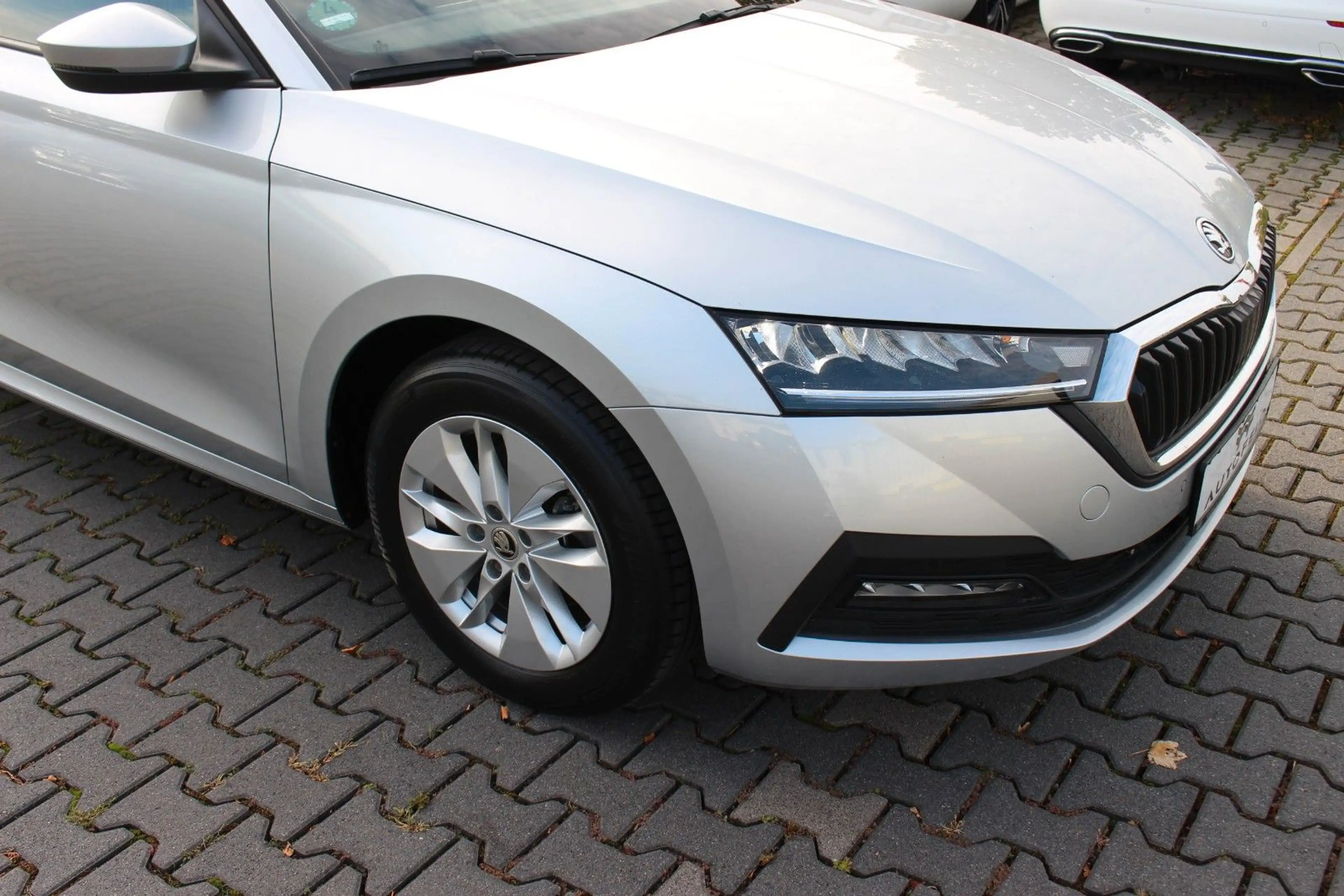 Skoda Octavia 2.0 TDI DSG AMBITION/SHEFT/CARPLAY/KLIMA — photo 9