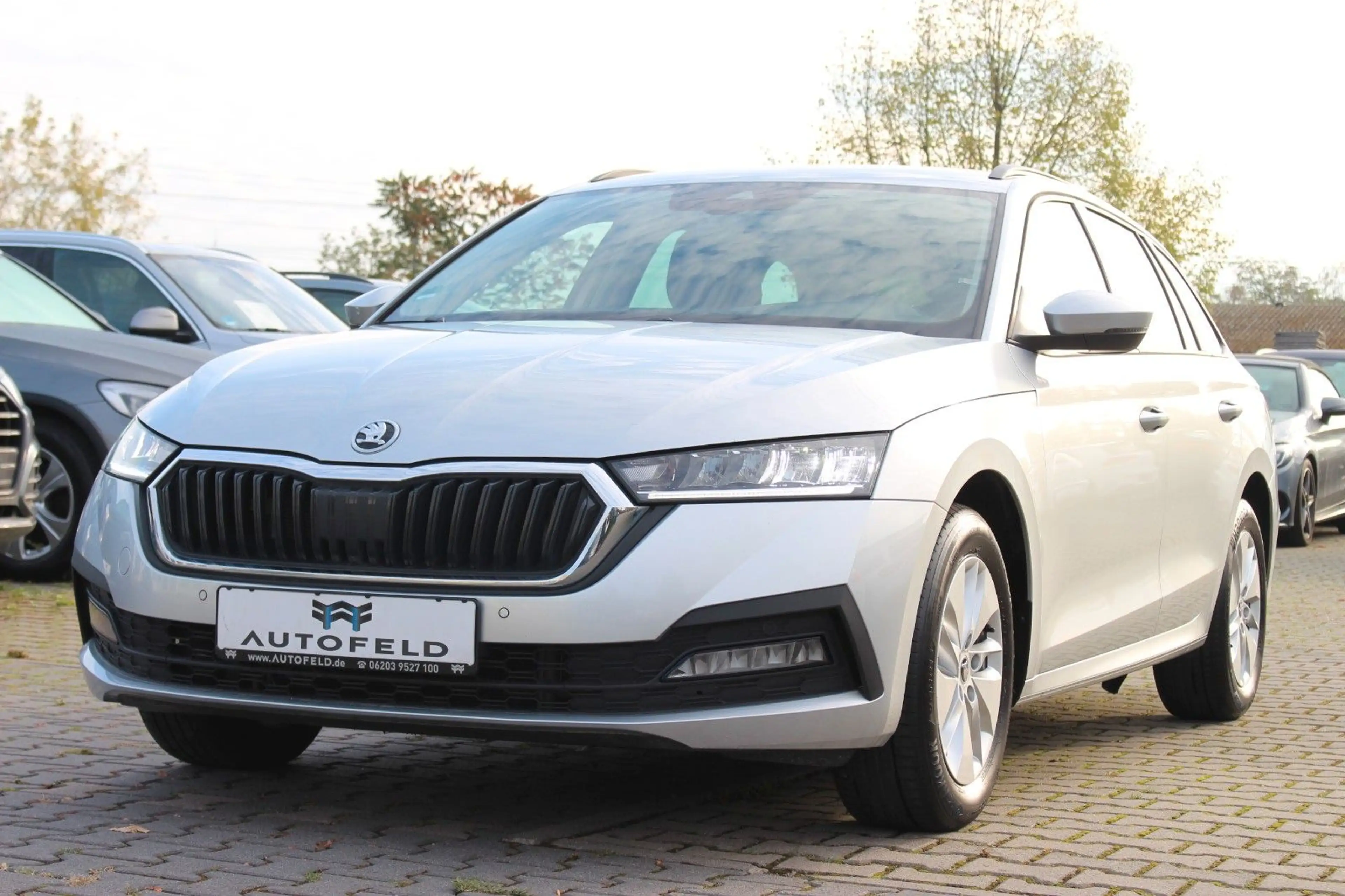 Skoda Octavia 2.0 TDI DSG AMBITION/SHEFT/CARPLAY/KLIMA