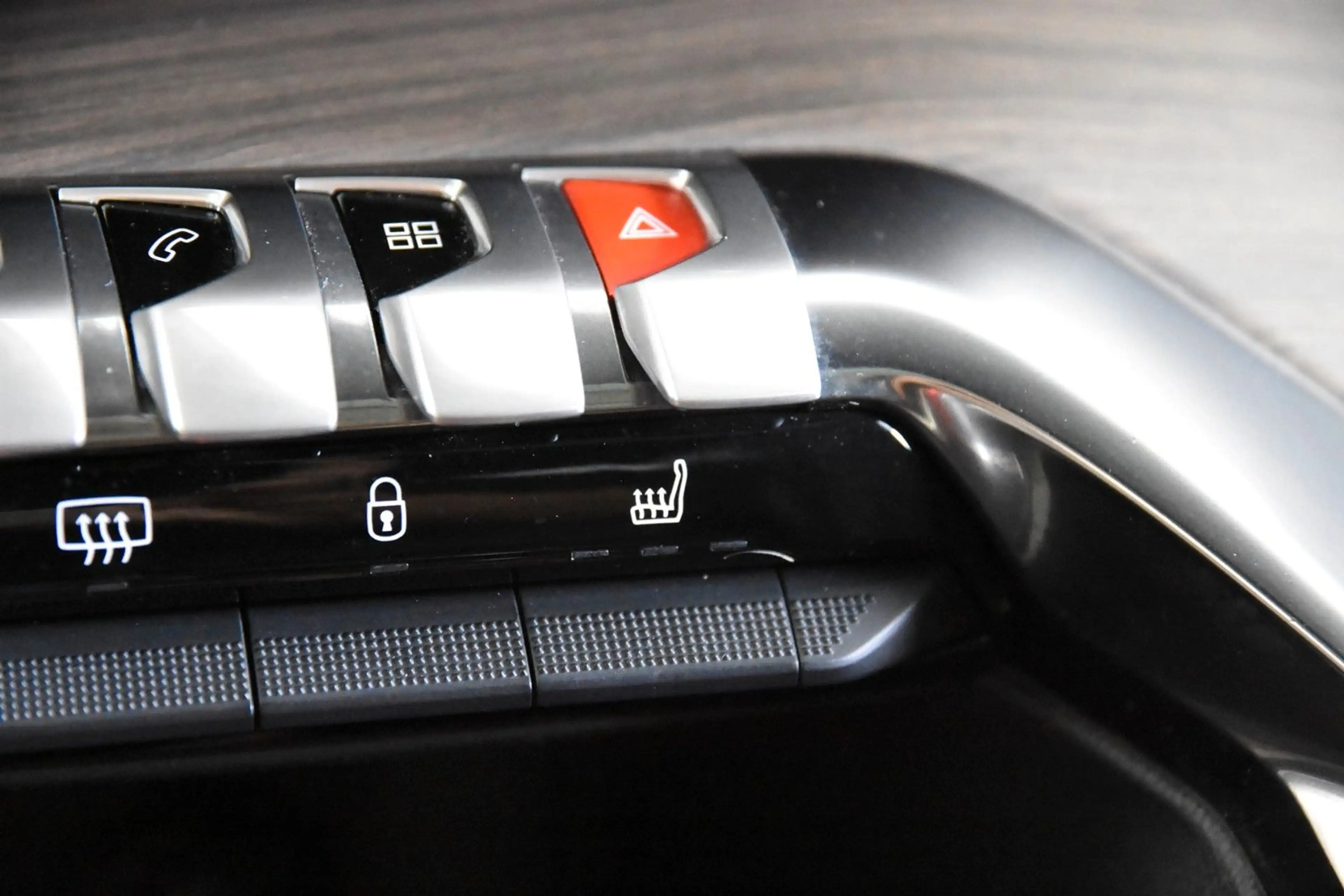 Peugeot 5008 GT-Pack *1.Hand*7-Sitze*Pano.*Massage* — photo 9