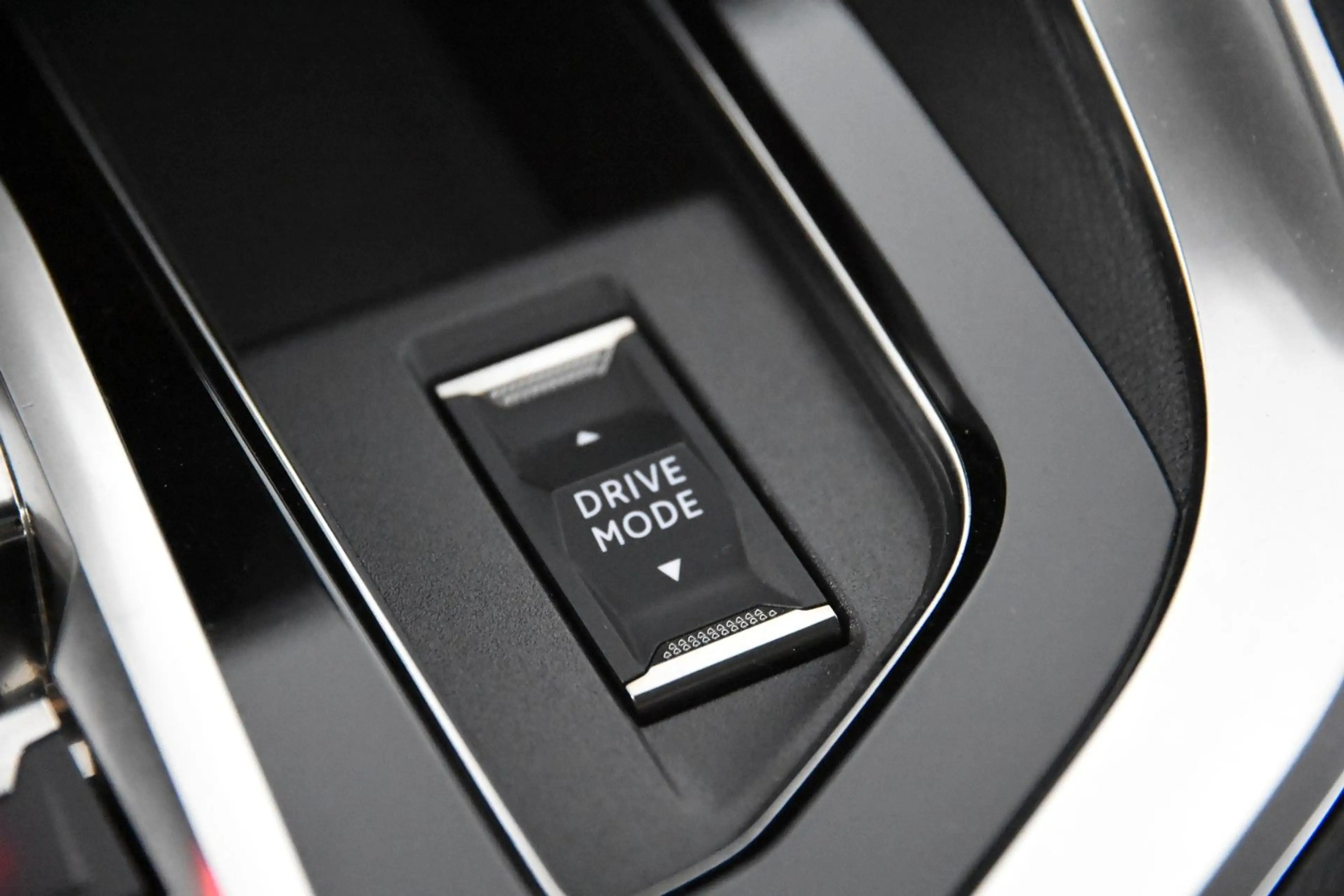 Peugeot 5008 GT-Pack *1.Hand*7-Sitze*Pano.*Massage* — photo 13