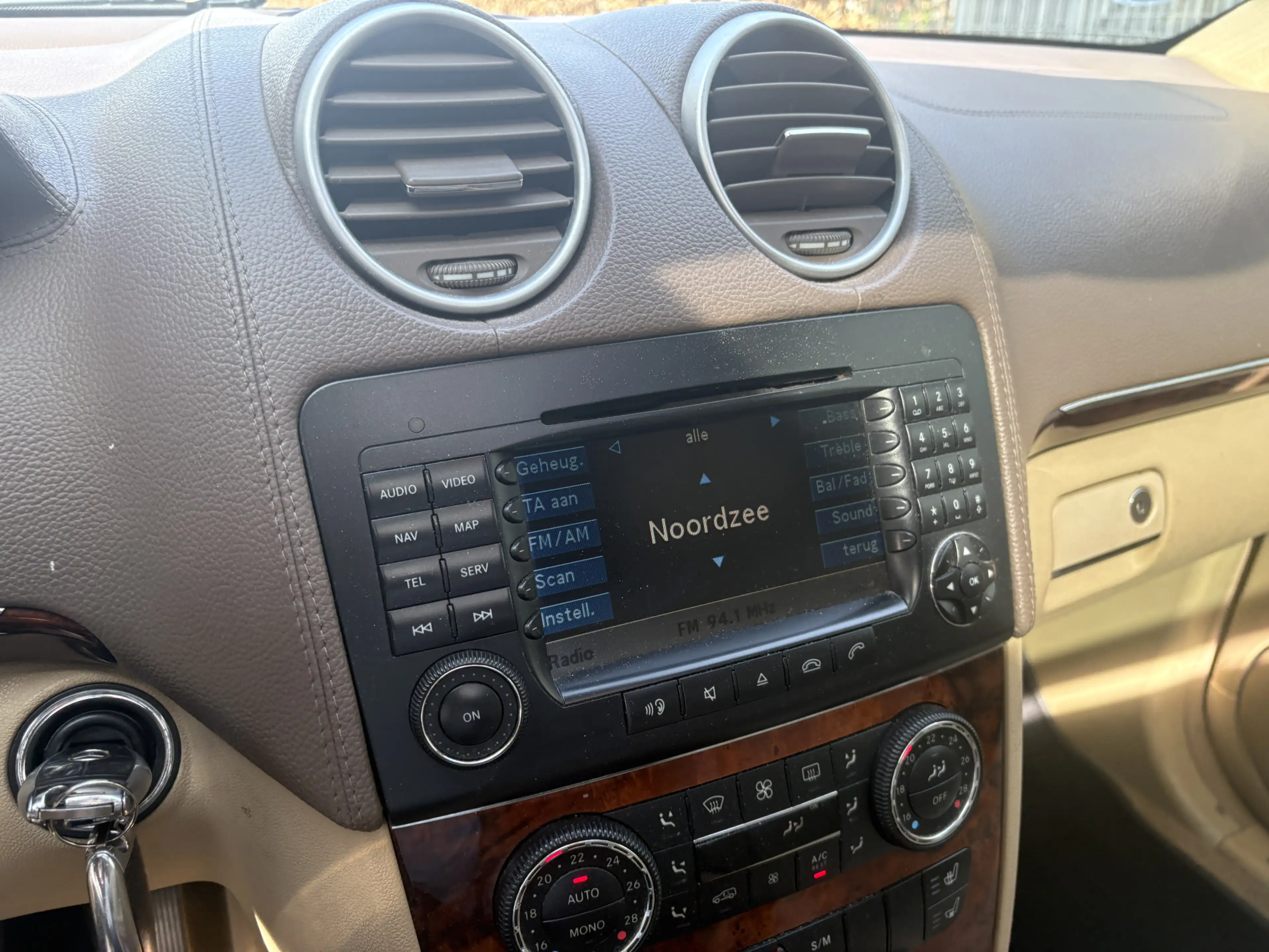 Mercedes-Benz GL 420 CDI / AUTOMAAT / 7 PERSOONS / SCHUIFDAK / NAVI / L — photo 9