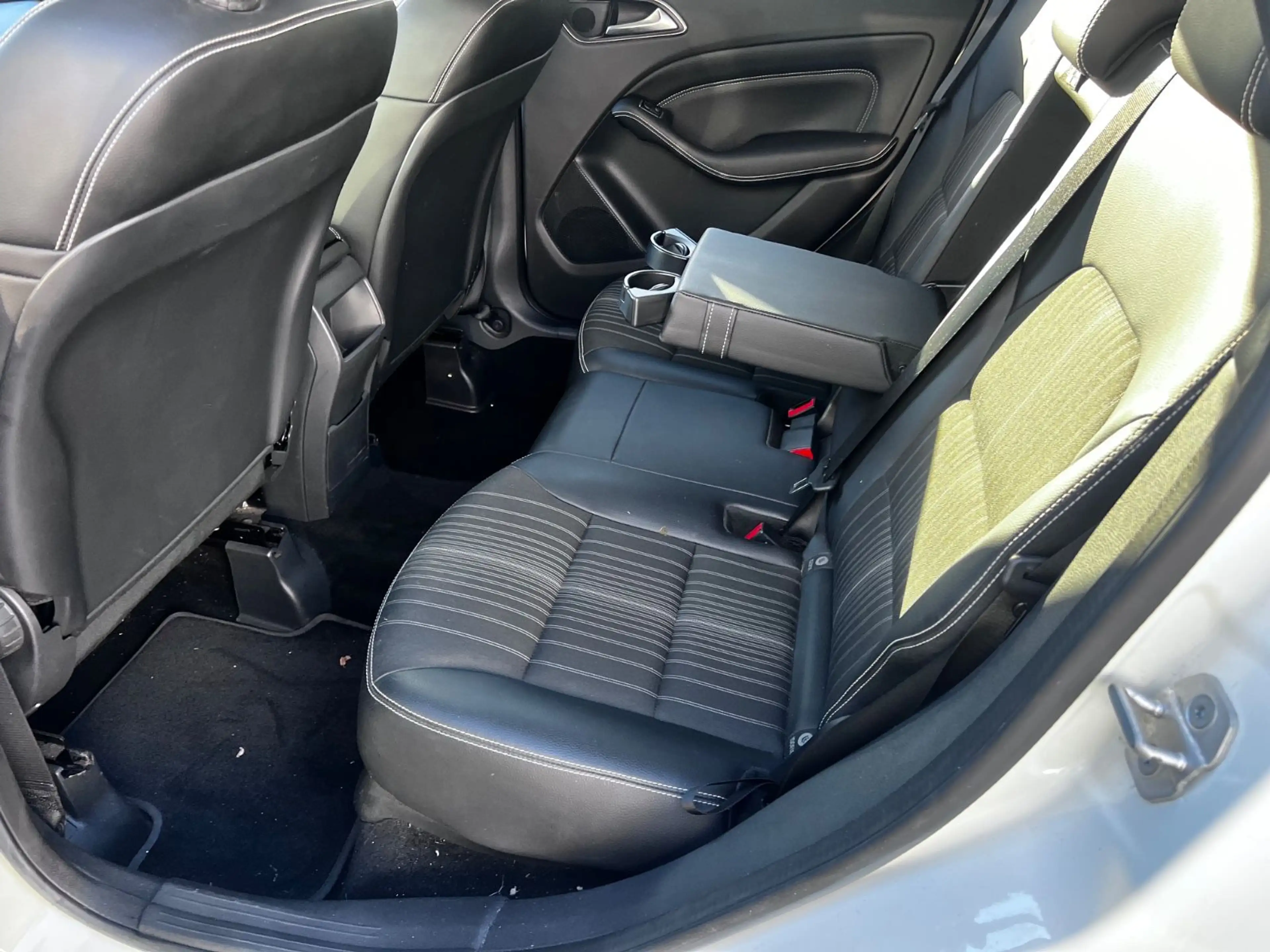 Mercedes-Benz B 200 Sportpaket Navi Xenon — photo 6