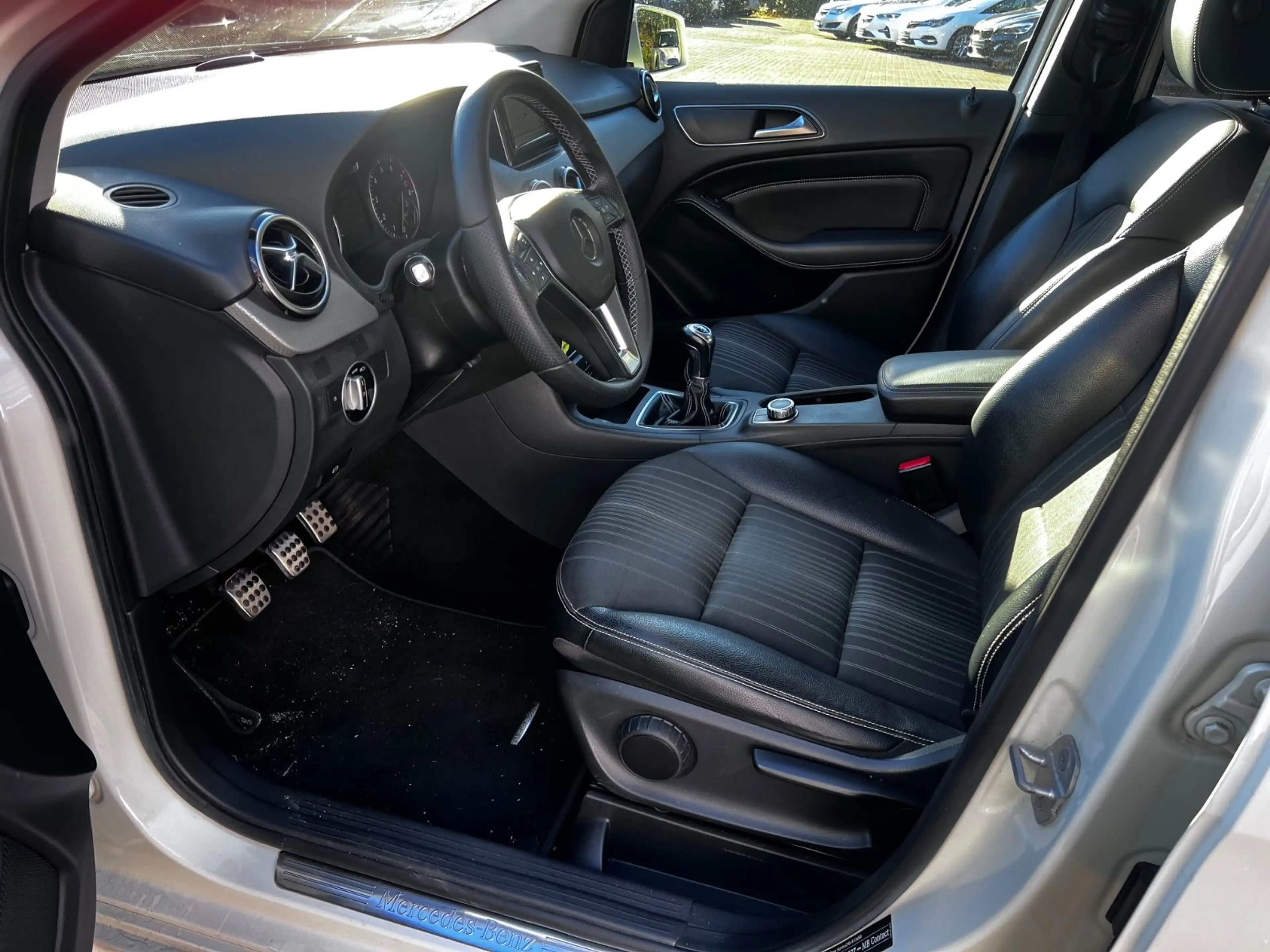 Mercedes-Benz B 200 Sportpaket Navi Xenon — photo 5