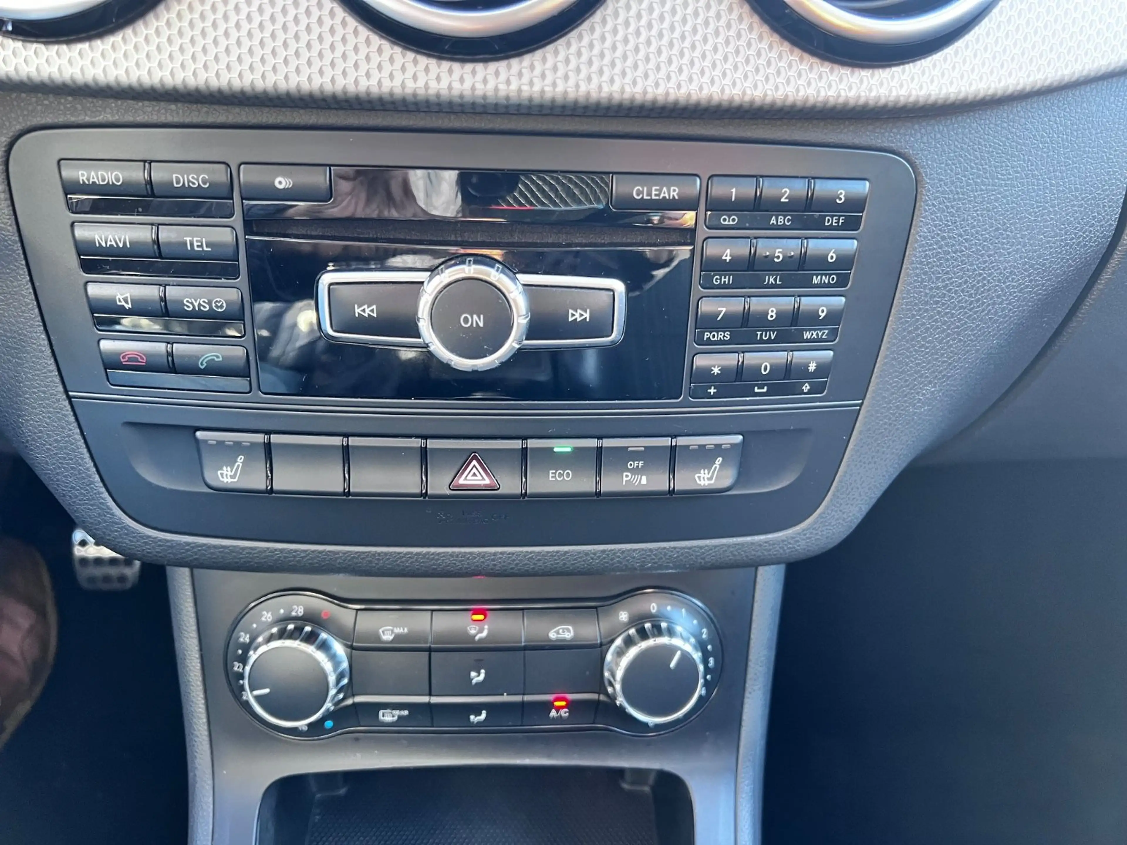 Mercedes-Benz B 200 Sportpaket Navi Xenon — photo 9