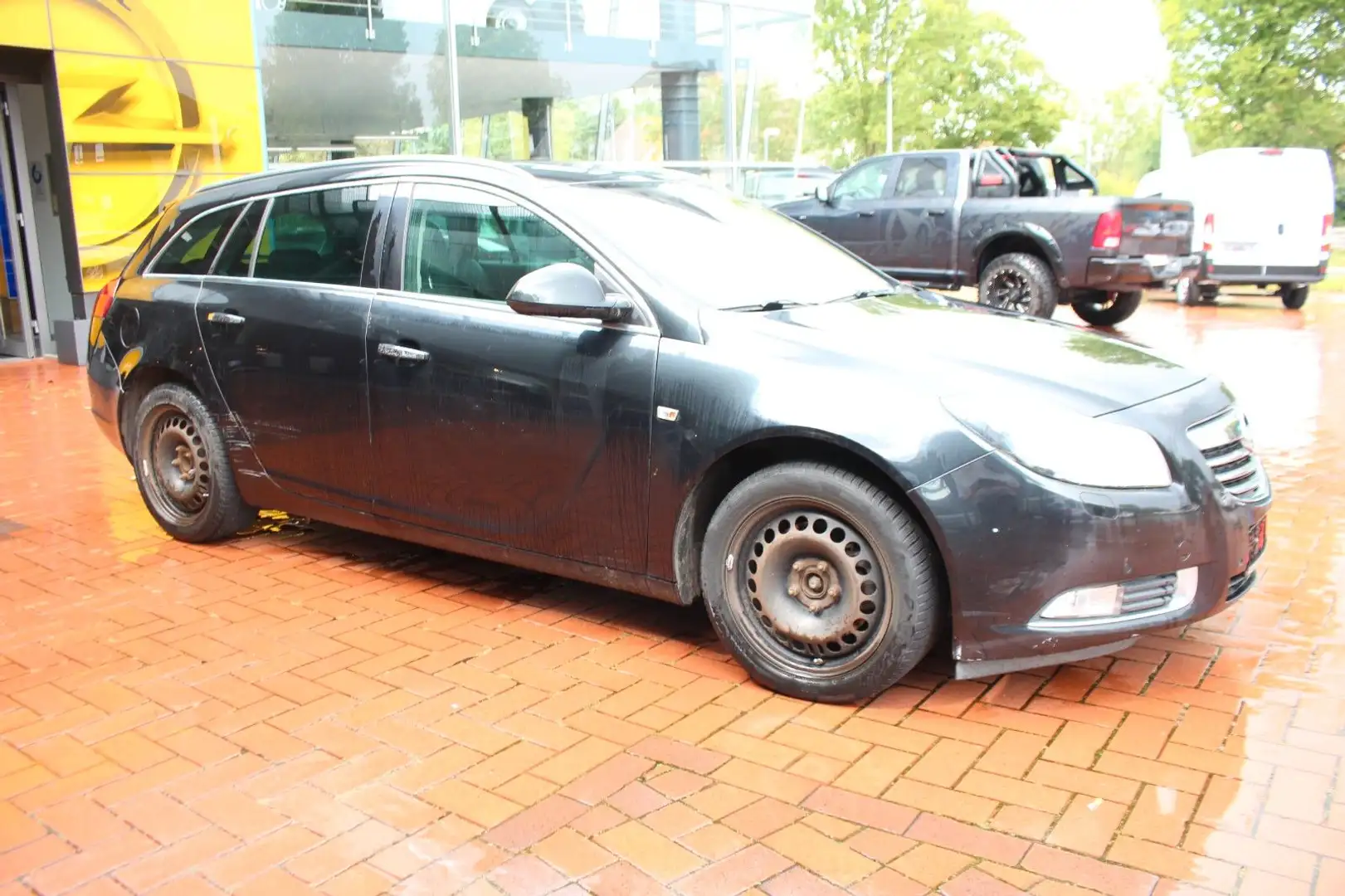 Opel Insignia A Sports Tourer Innovation Zwart - 1