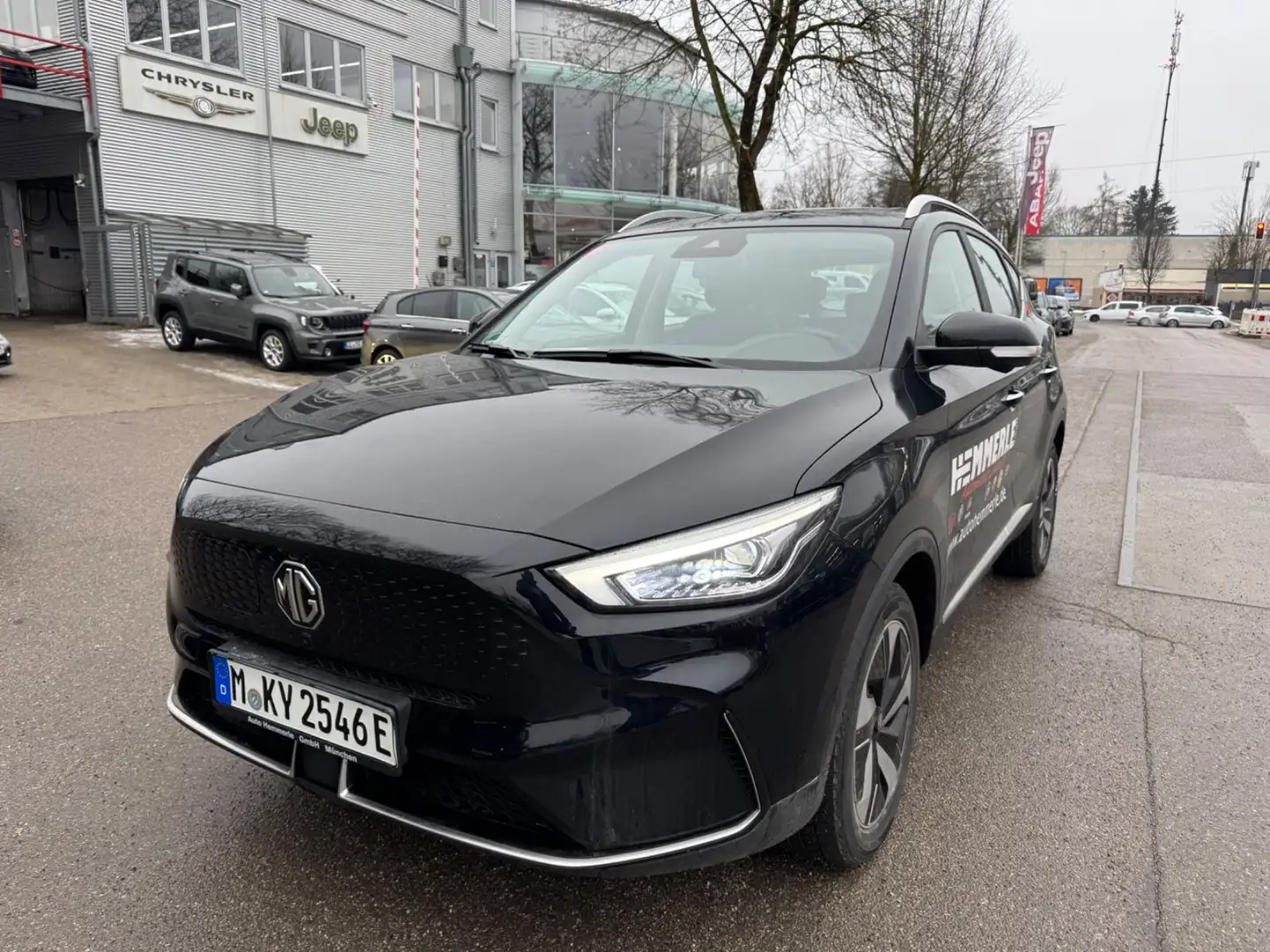 MG ZS EV *VOLLAUSSTATTUNG* GROßE BATTERIE Schwarz - 1