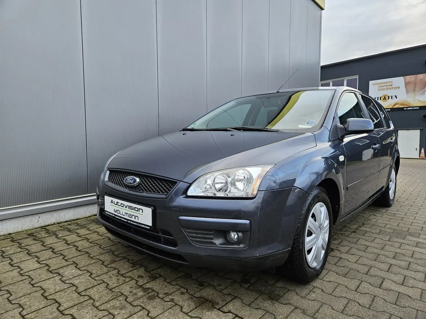 Ford Focus Style Gri - 1