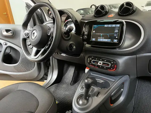smart Fortwo view 14