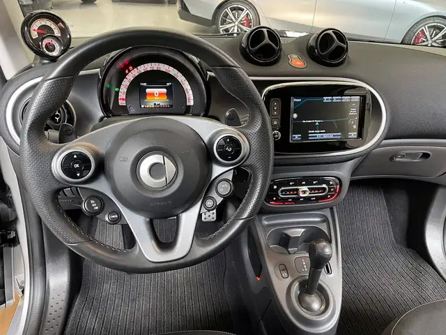 smart Fortwo view 13