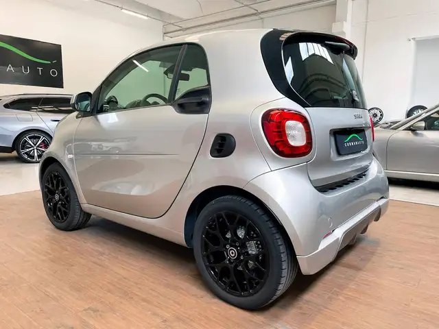 smart Fortwo view 3