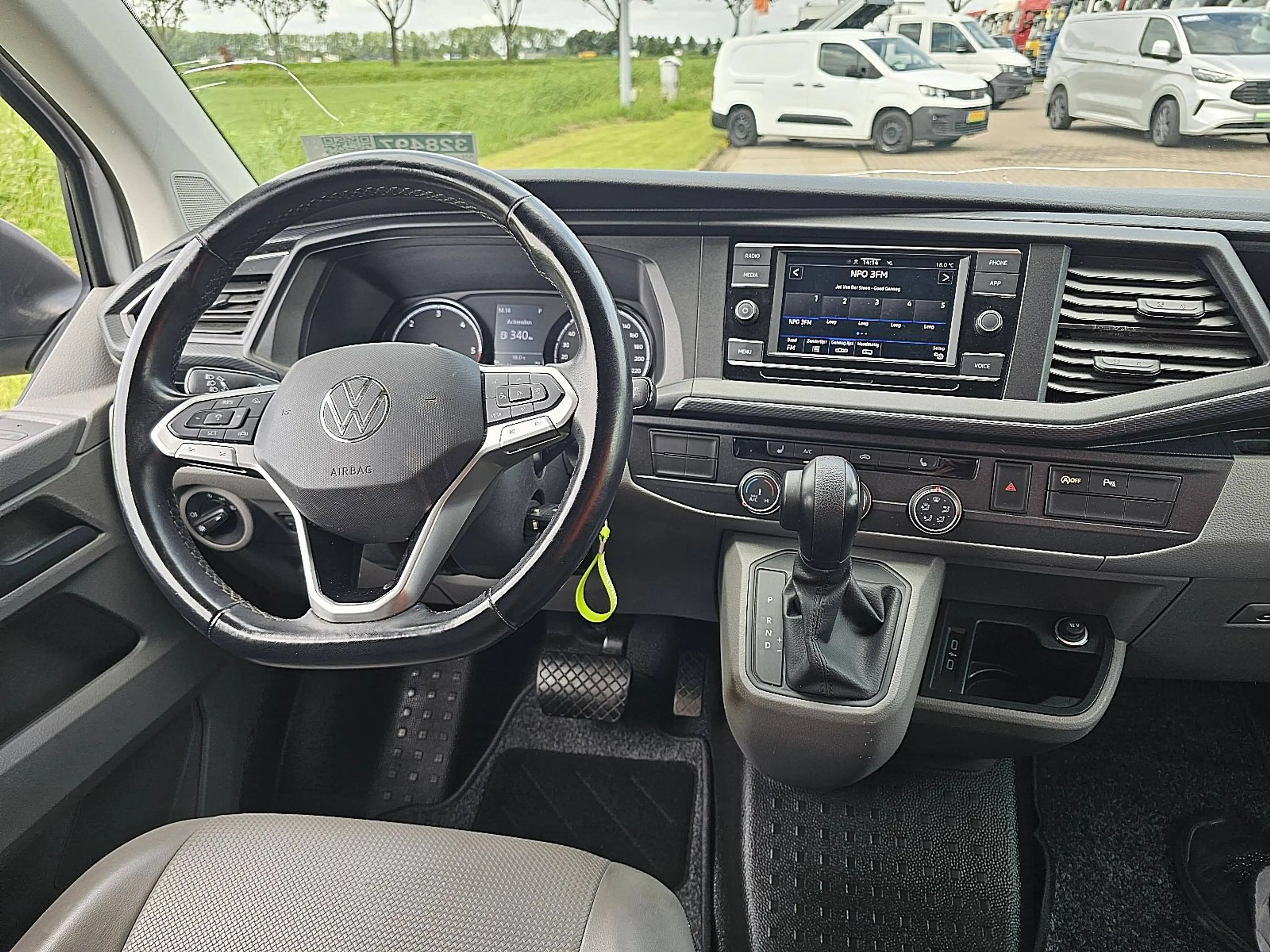 Volkswagen Transporter 2.0 TDI L2H1 30 Automaat, Adaptive Cruise Control, — photo 10