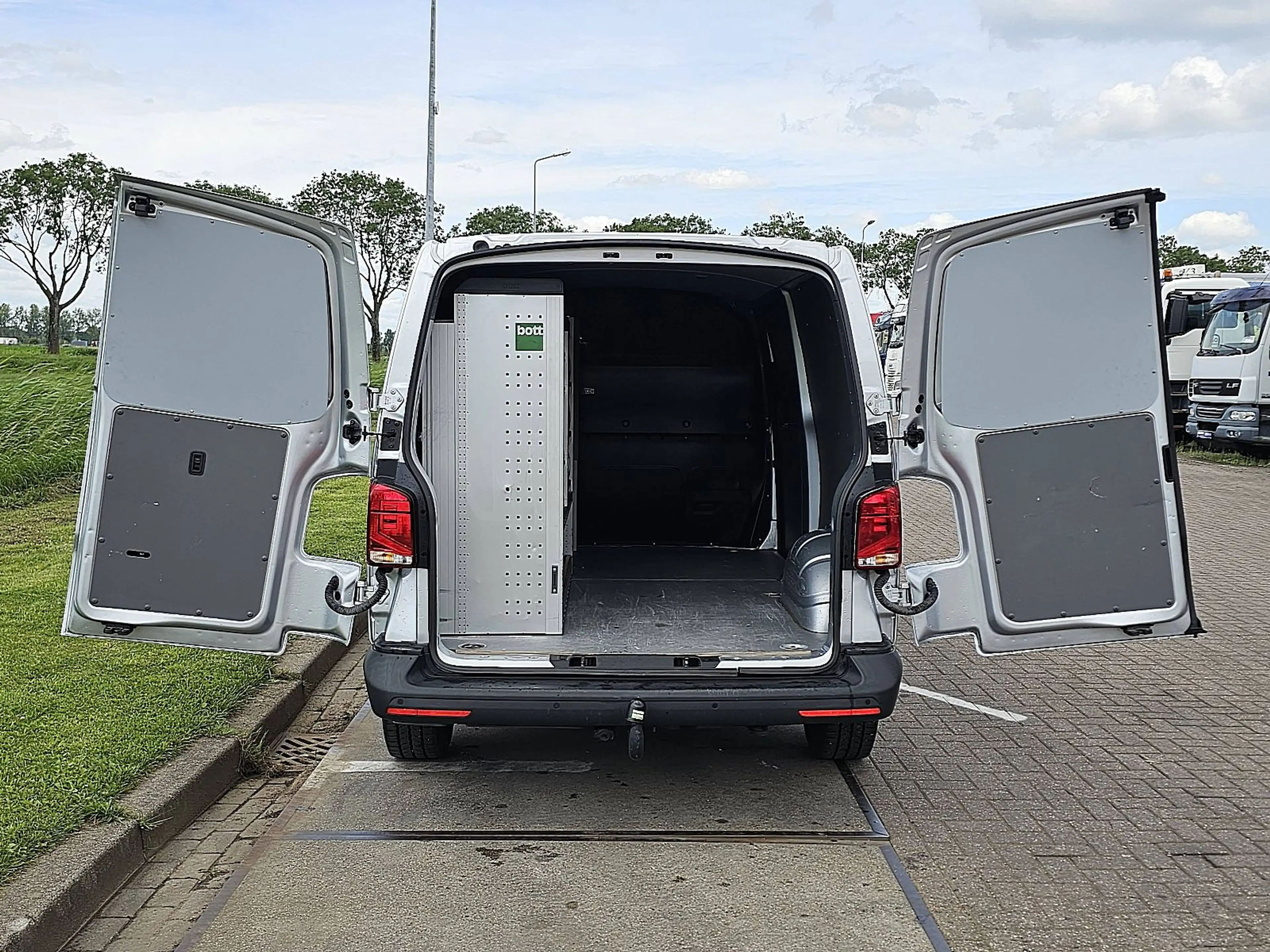 Volkswagen Transporter 2.0 TDI L2H1 30 Automaat, Adaptive Cruise Control, — photo 8