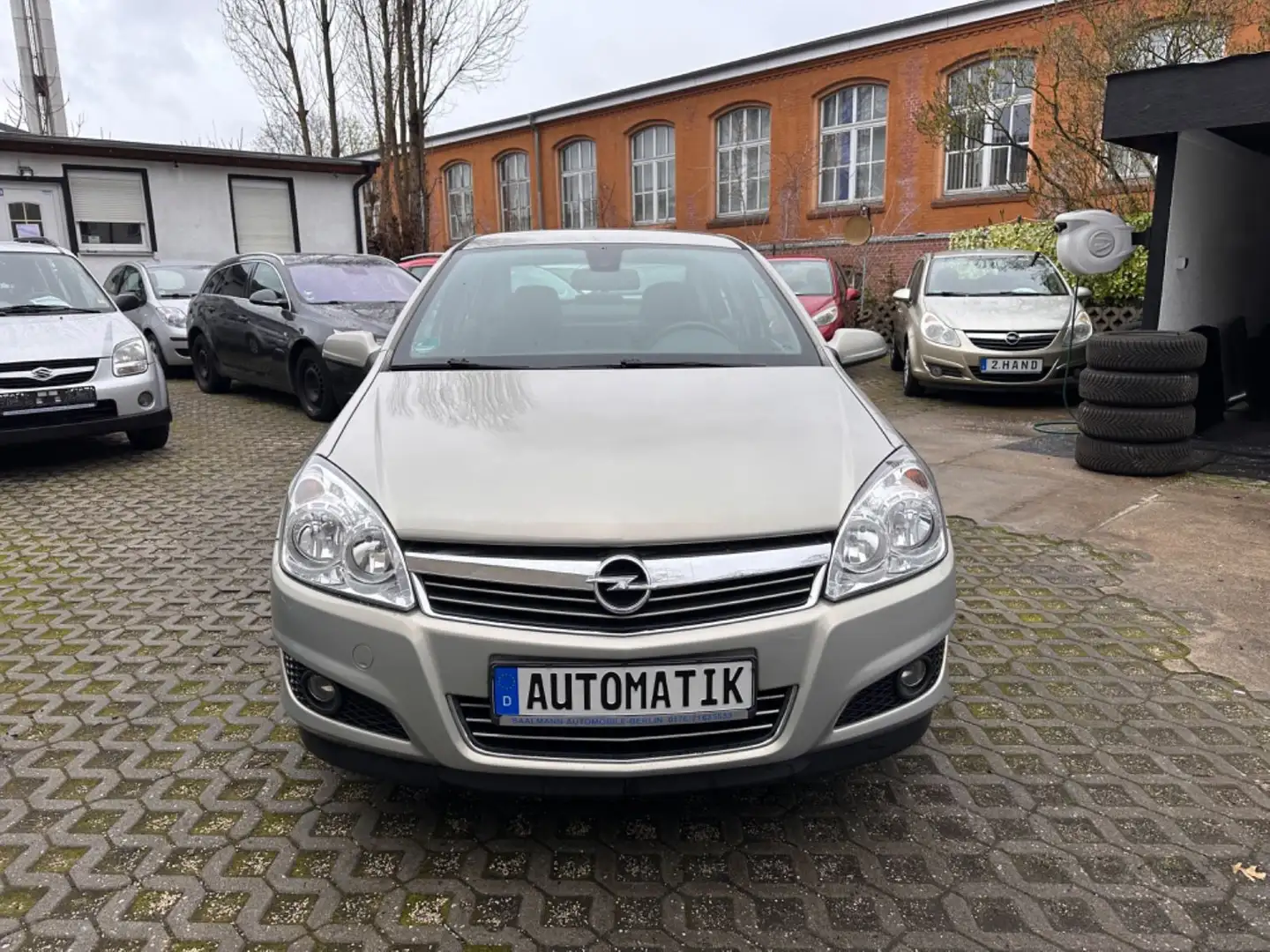 Opel Astra H Lim. Edition*2.HD*Klima*Automatik* Zlatá - 2