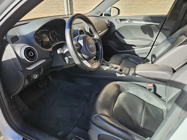 Audi A3 view 5