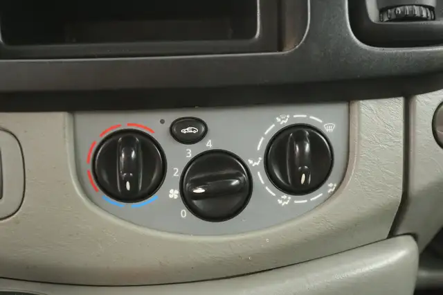 Renault Trafic view 13